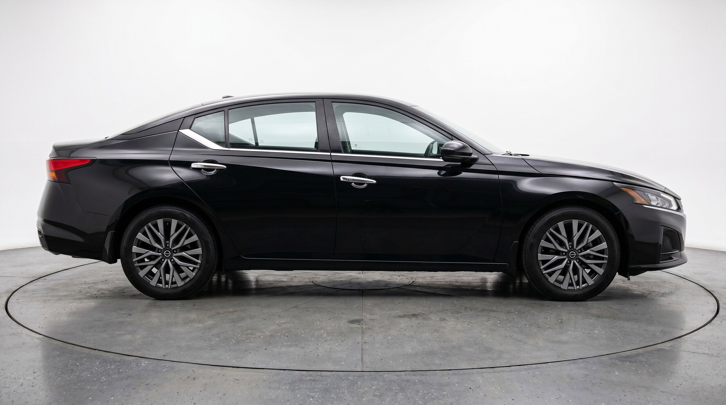 Thumbnail: 2025 Nissan Altima - 11