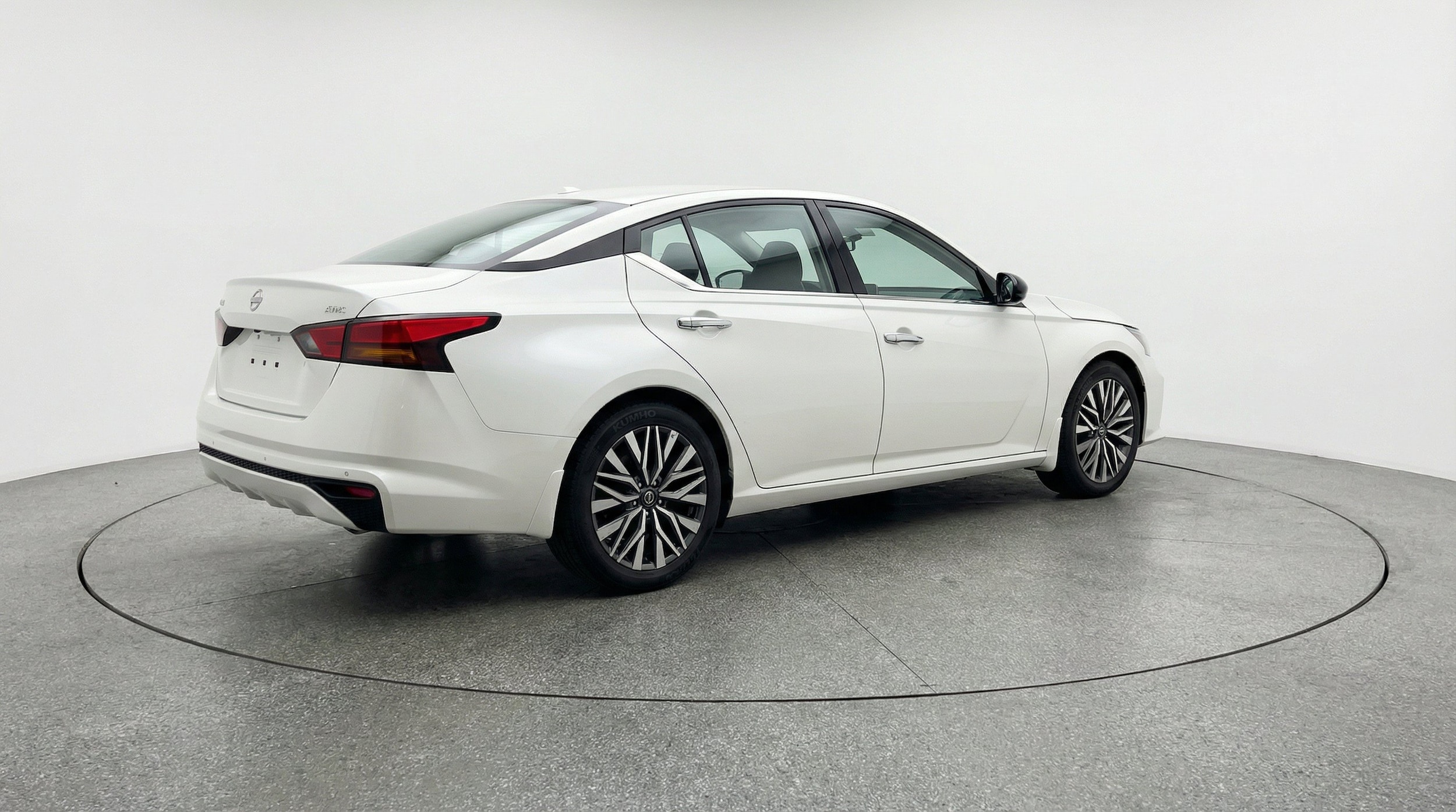 Thumbnail: 2025 Nissan Altima - 9