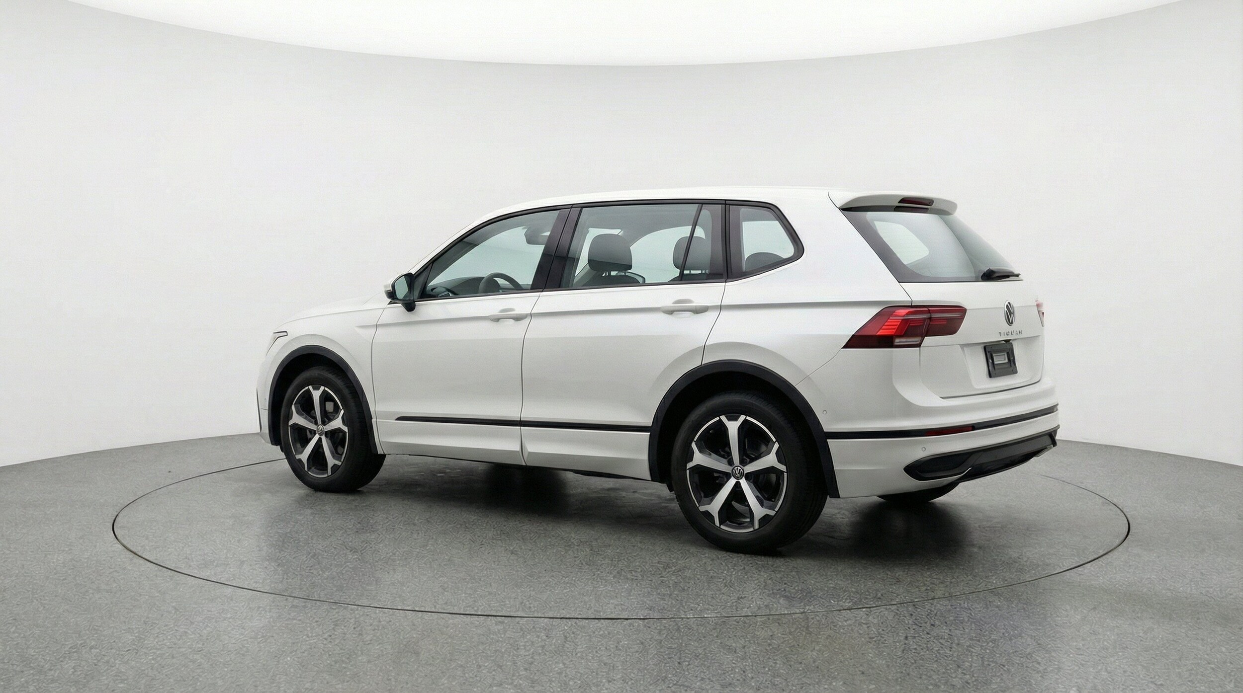 Thumbnail: 2026 Volkswagen Tiguan - 6