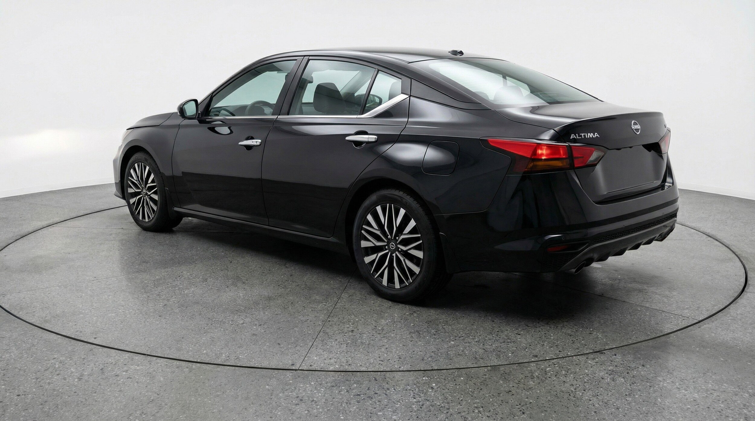 Thumbnail: 2025 Nissan Altima - 6