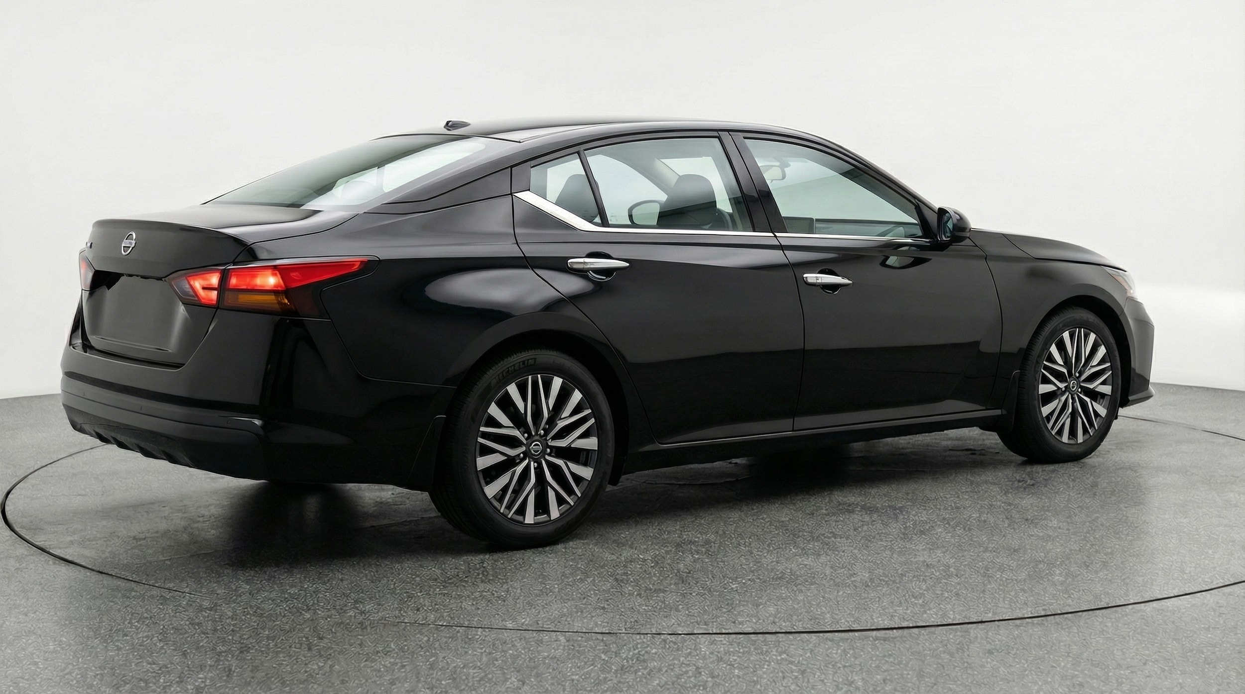 Thumbnail: 2025 Nissan Altima - 7