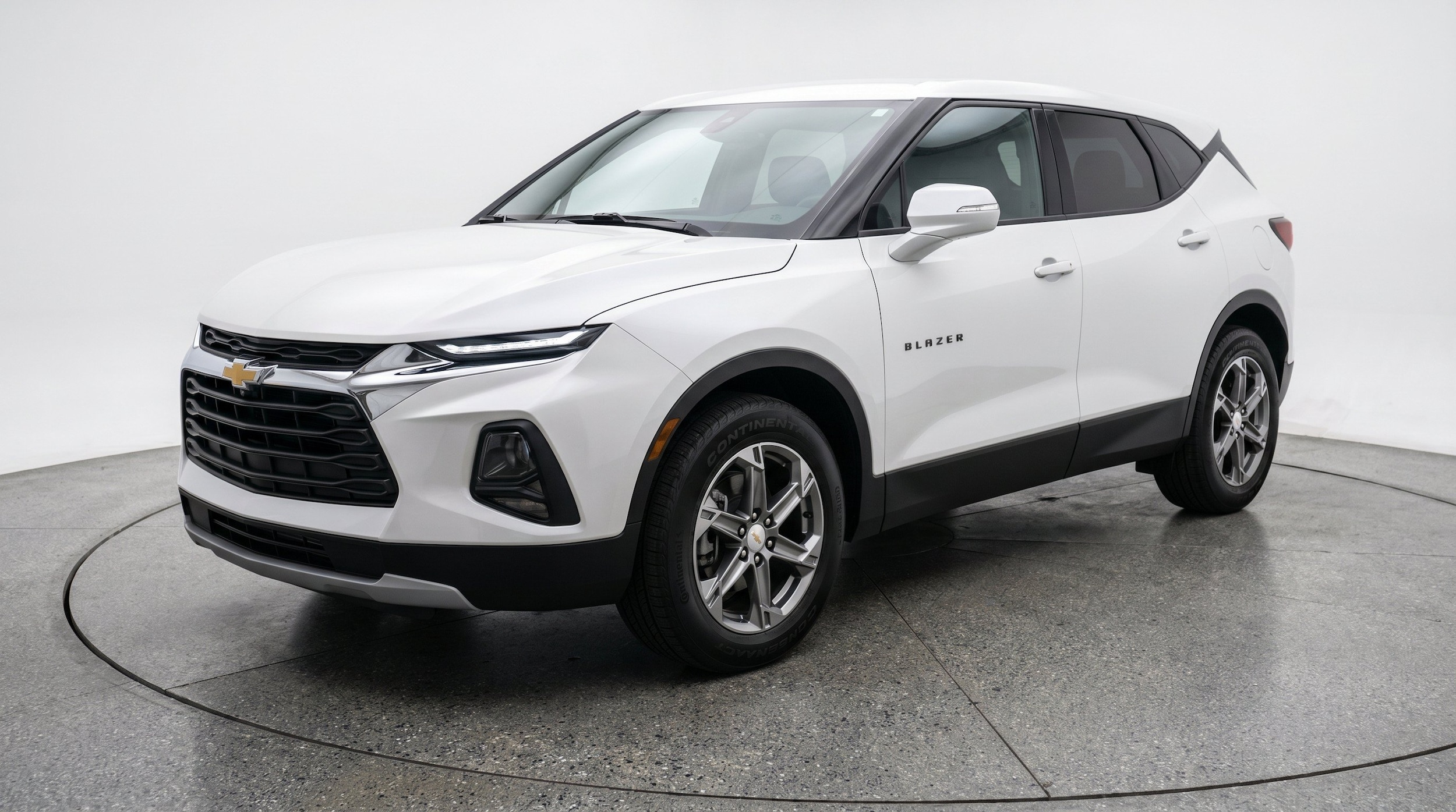 Thumbnail: 2026 Chevrolet Blazer - 3