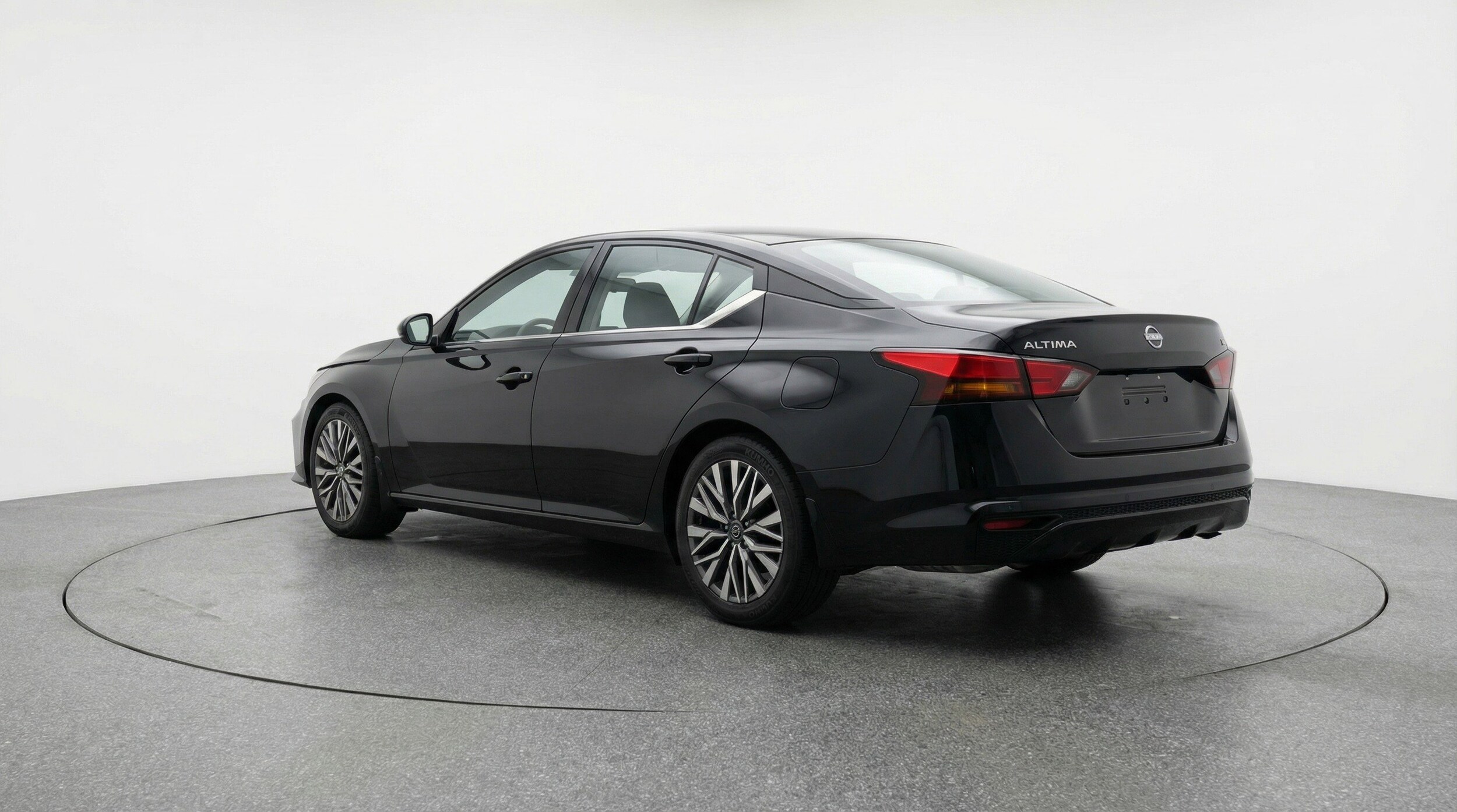 Thumbnail: 2025 Nissan Altima - 6