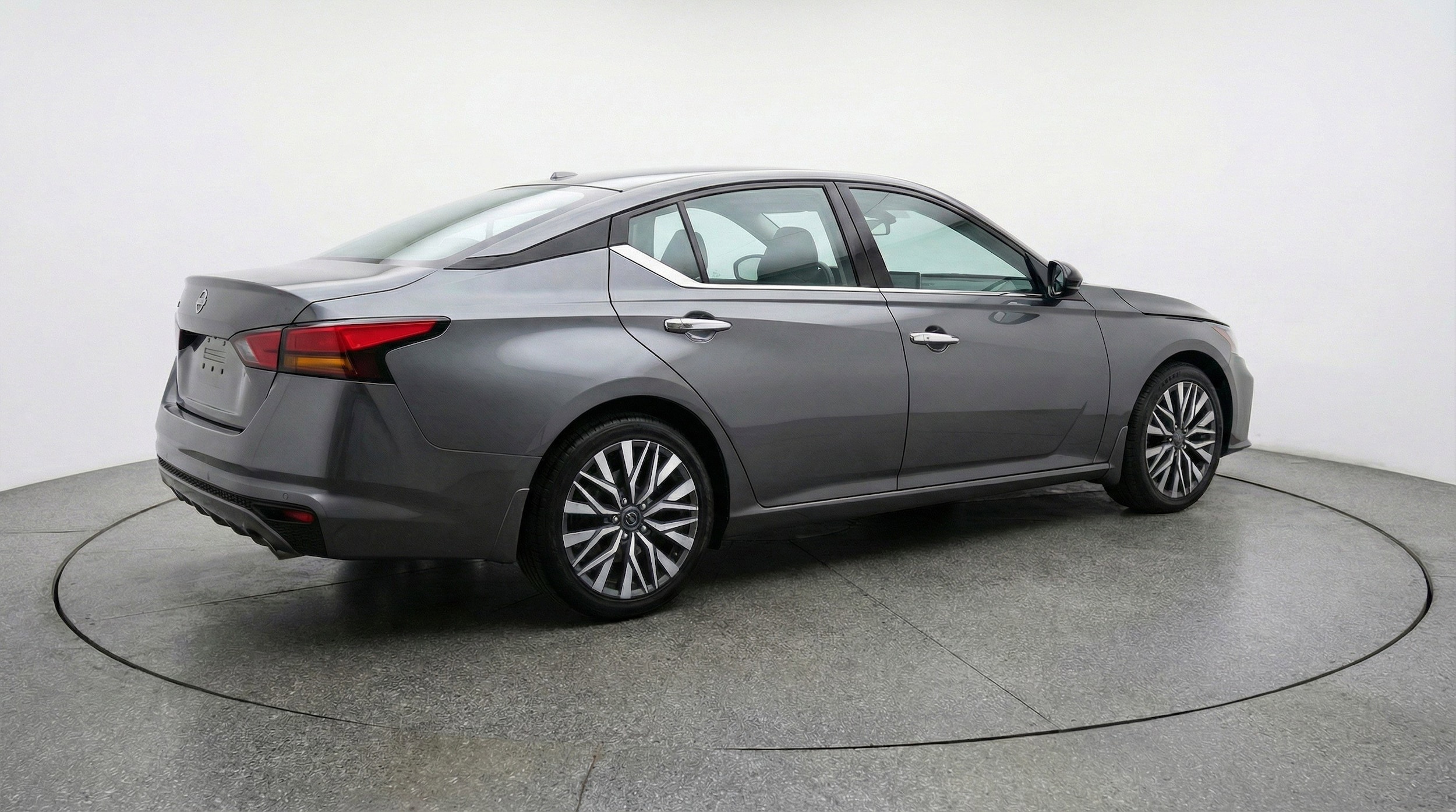 Thumbnail: 2025 Nissan Altima - 9