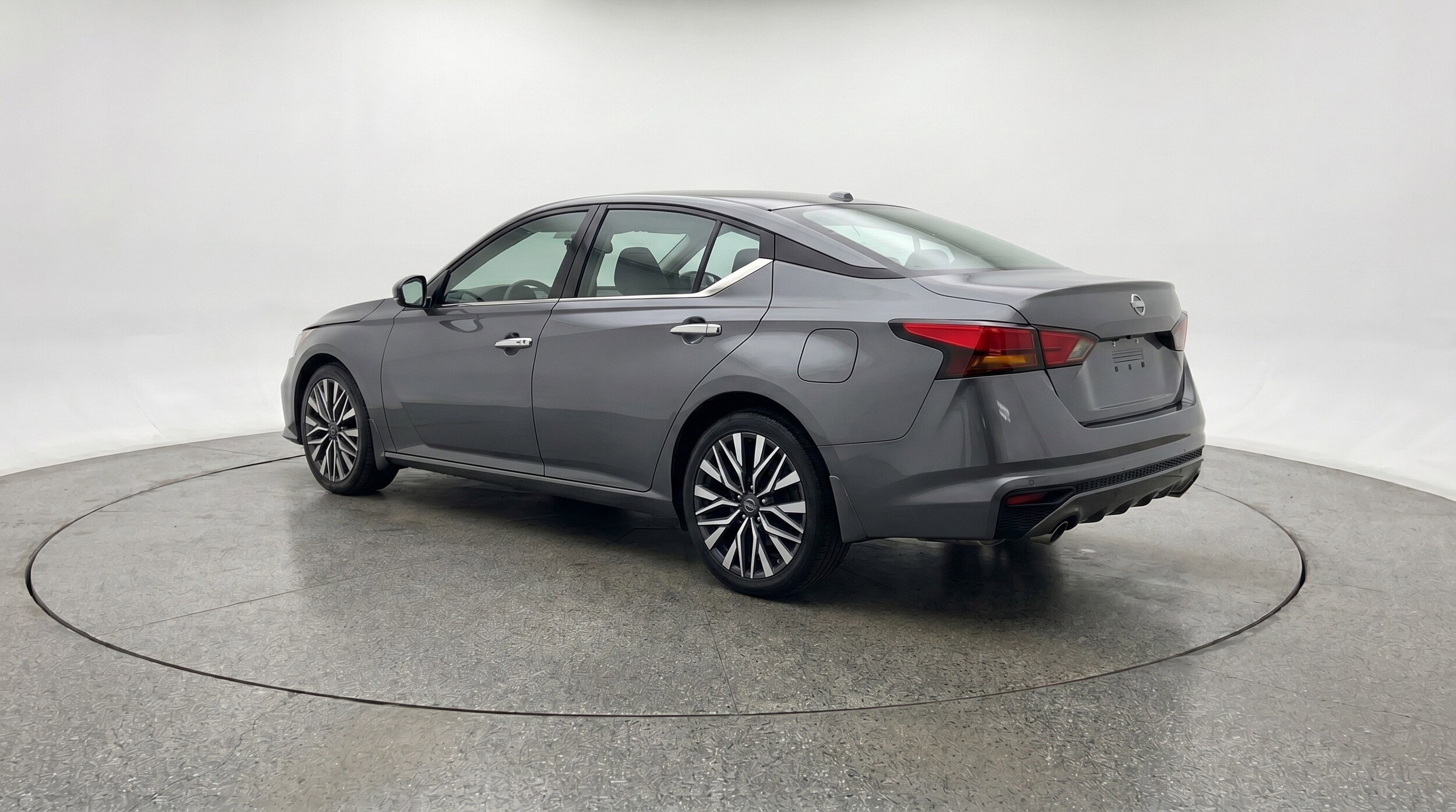 Thumbnail: 2025 Nissan Altima - 6
