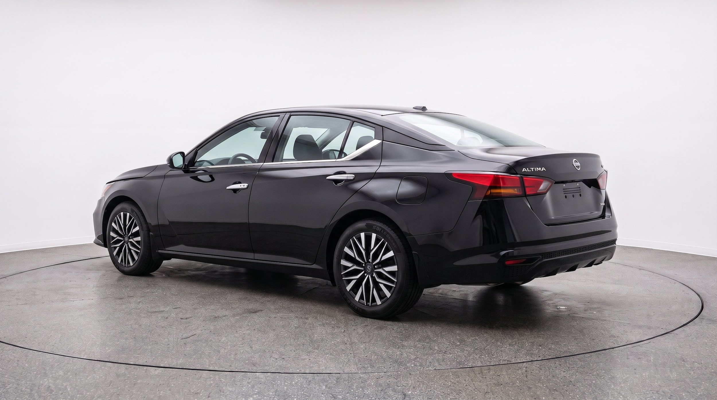 Thumbnail: 2025 Nissan Altima - 6