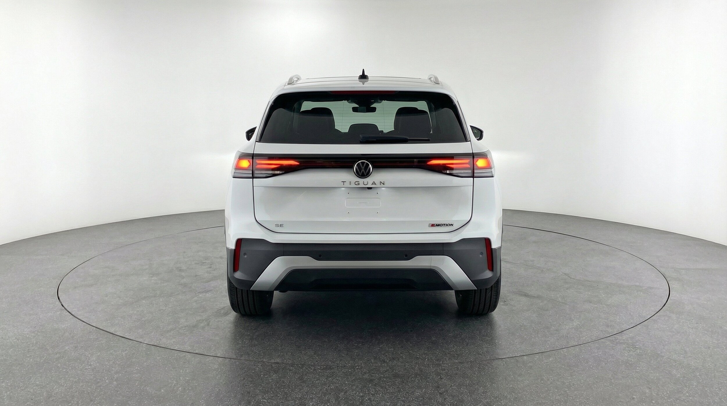 Thumbnail: 2026 Volkswagen Tiguan - 7