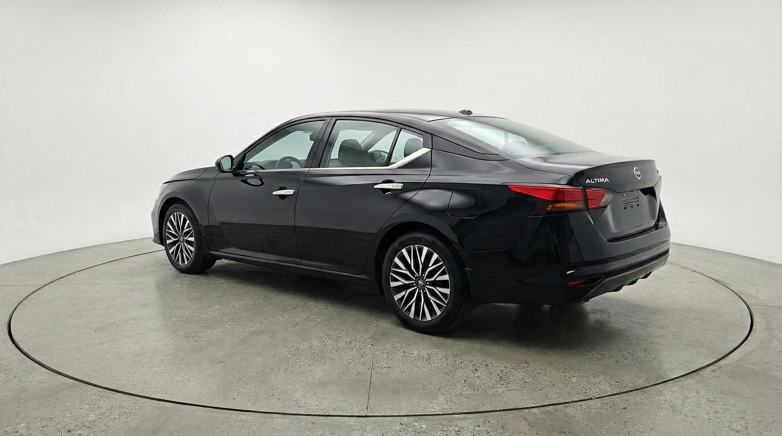 Thumbnail: 2025 Nissan Altima - 6