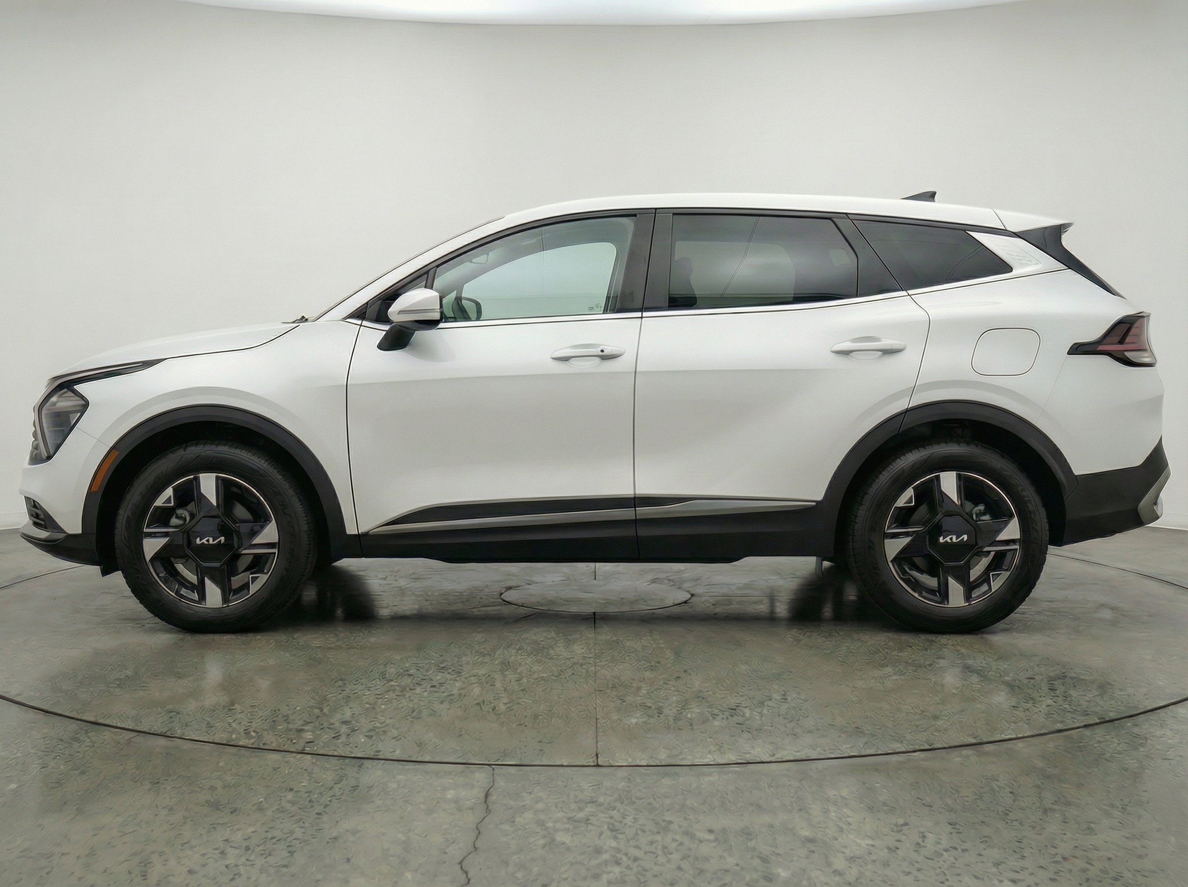 Thumbnail: 2026 Kia Sportage - 5