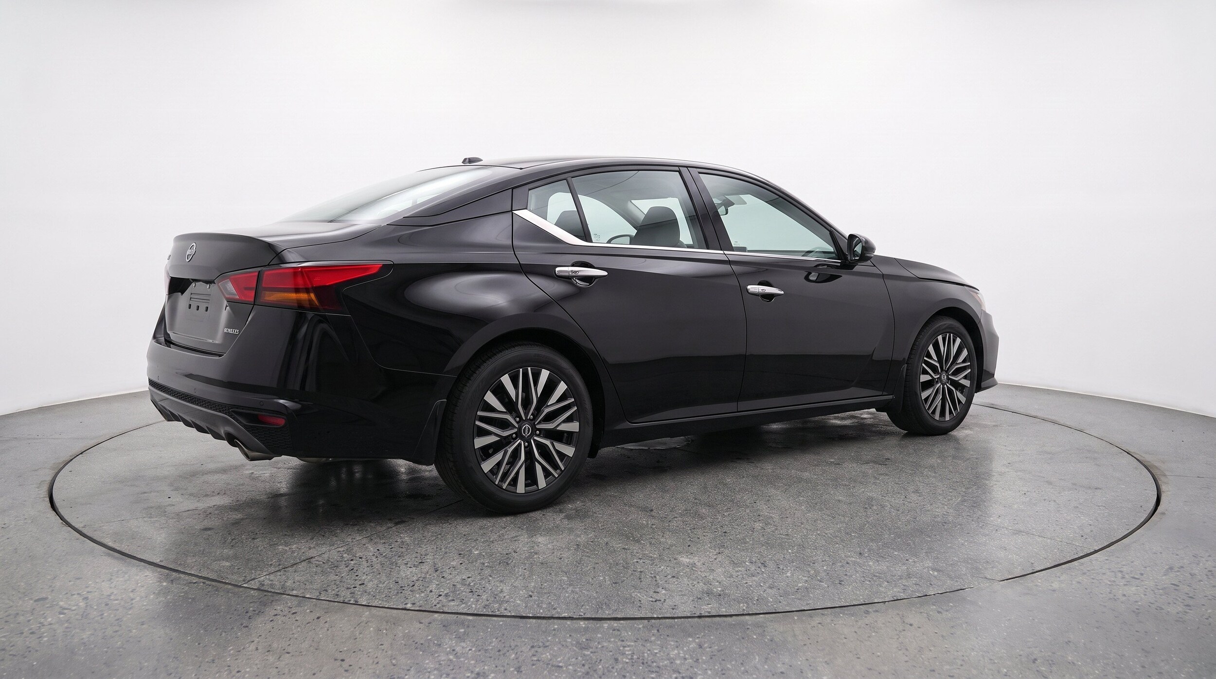 Thumbnail: 2025 Nissan Altima - 9