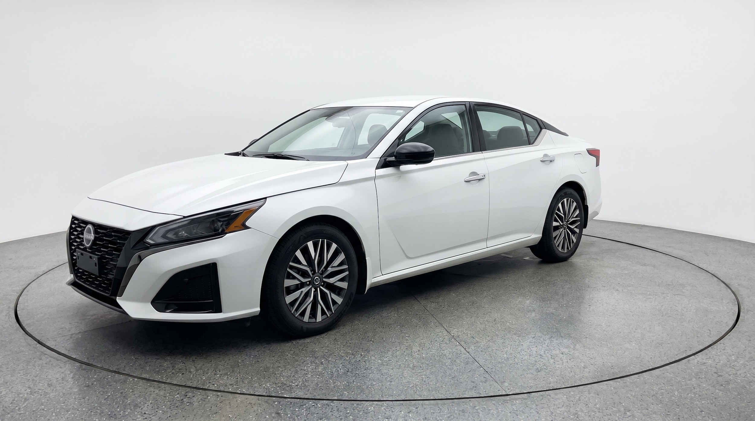 Thumbnail: 2025 Nissan Altima - 3