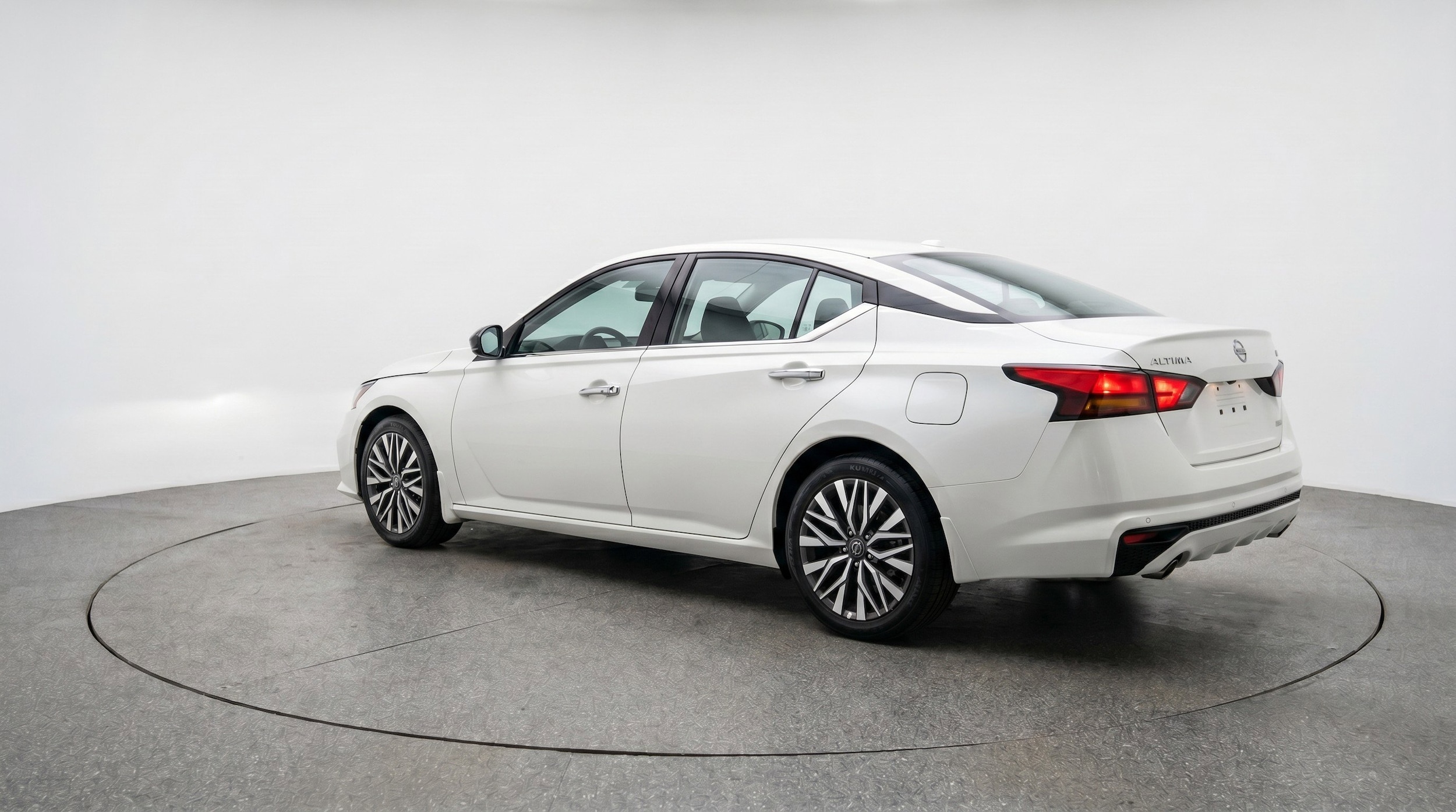 Thumbnail: 2025 Nissan Altima - 6
