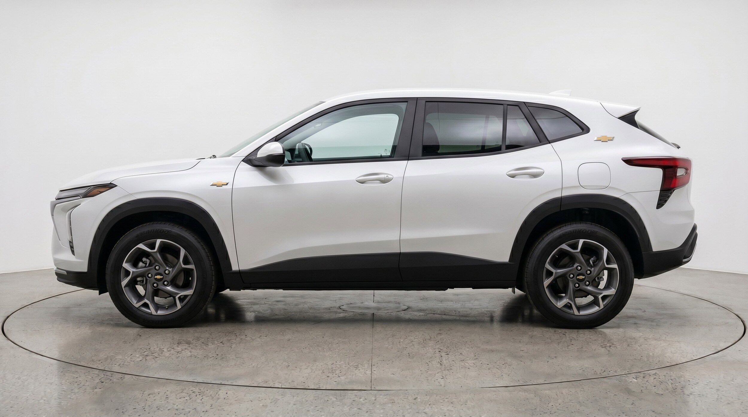 Thumbnail: 2025 Chevrolet Trax - 5