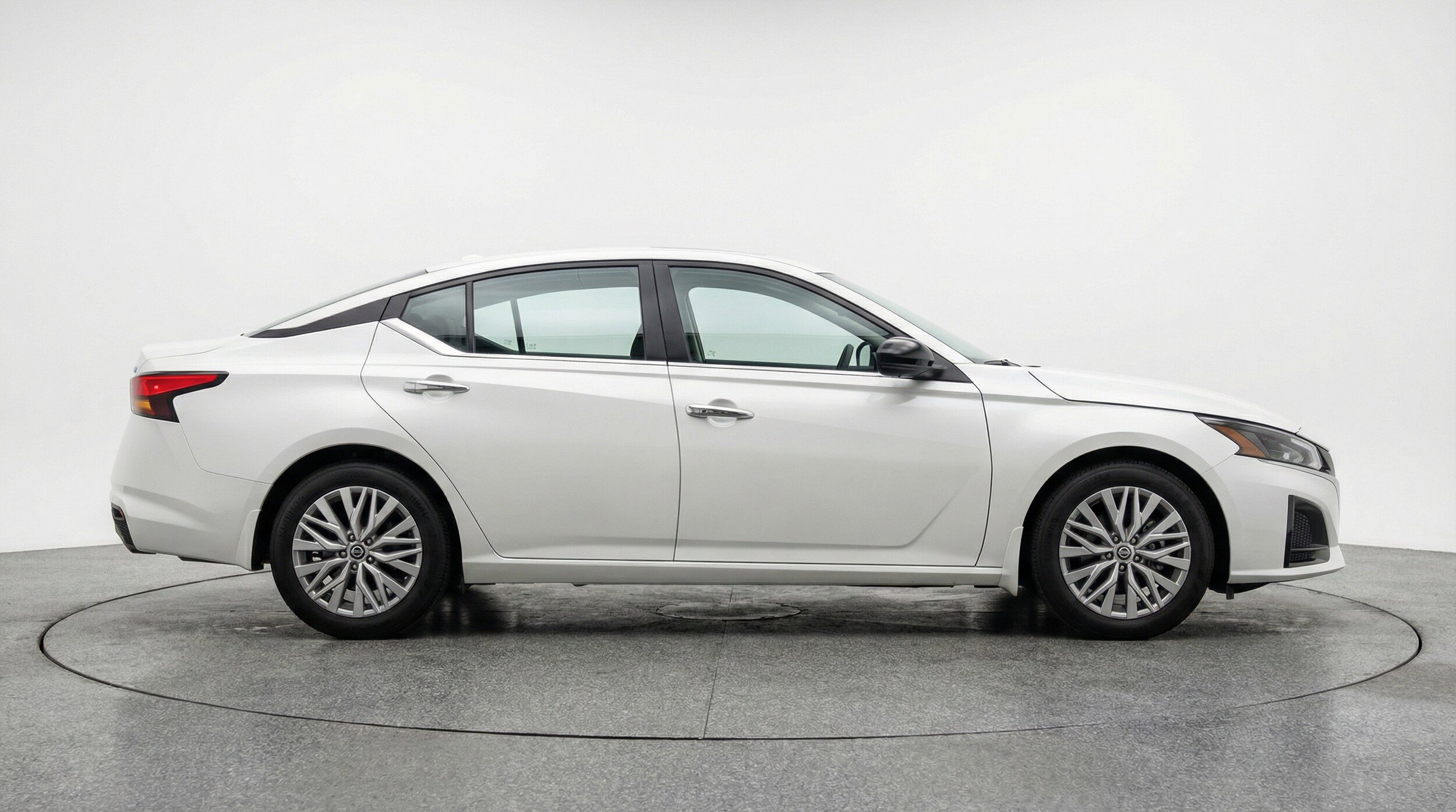 Thumbnail: 2025 Nissan Altima - 11