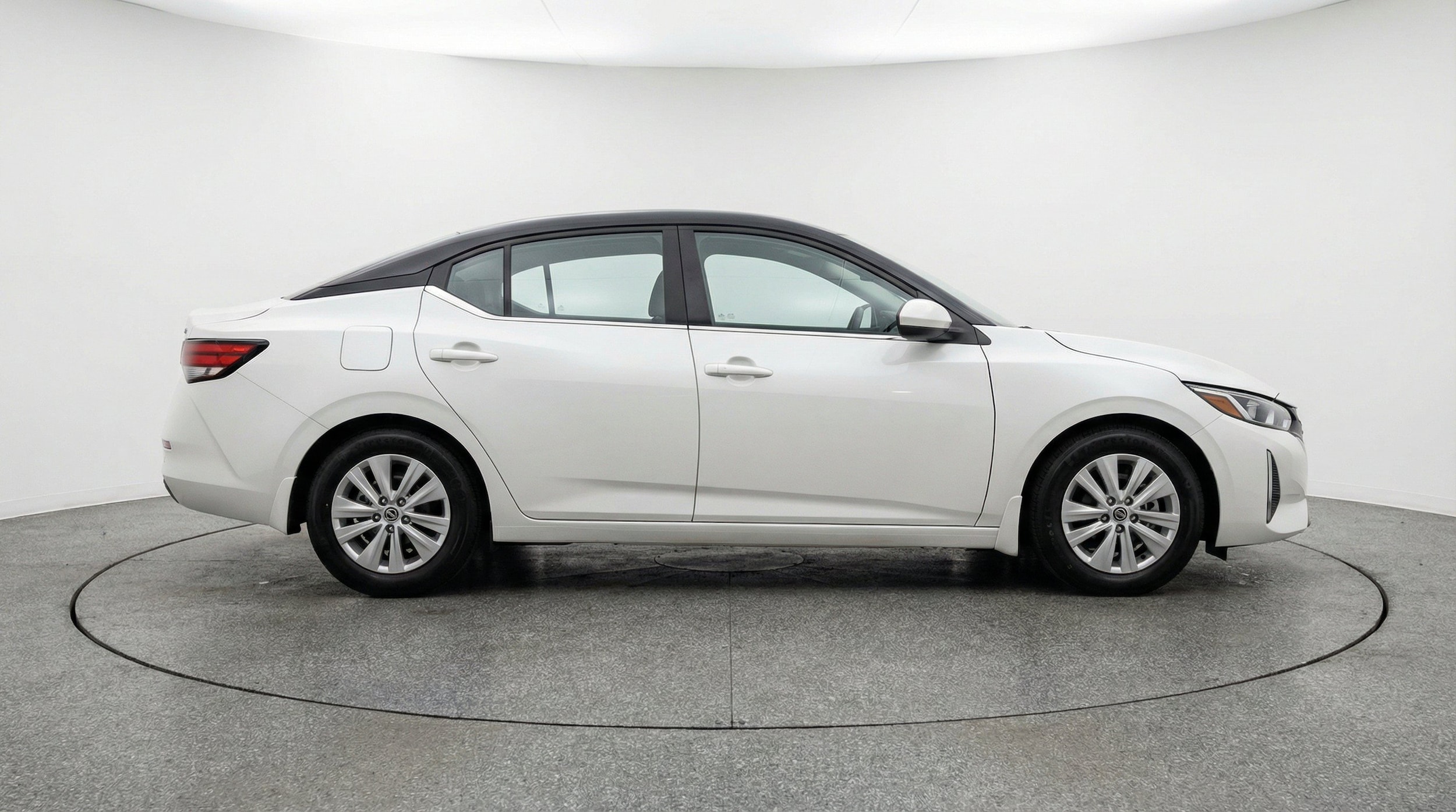 Thumbnail: 2025 Nissan Sentra - 11