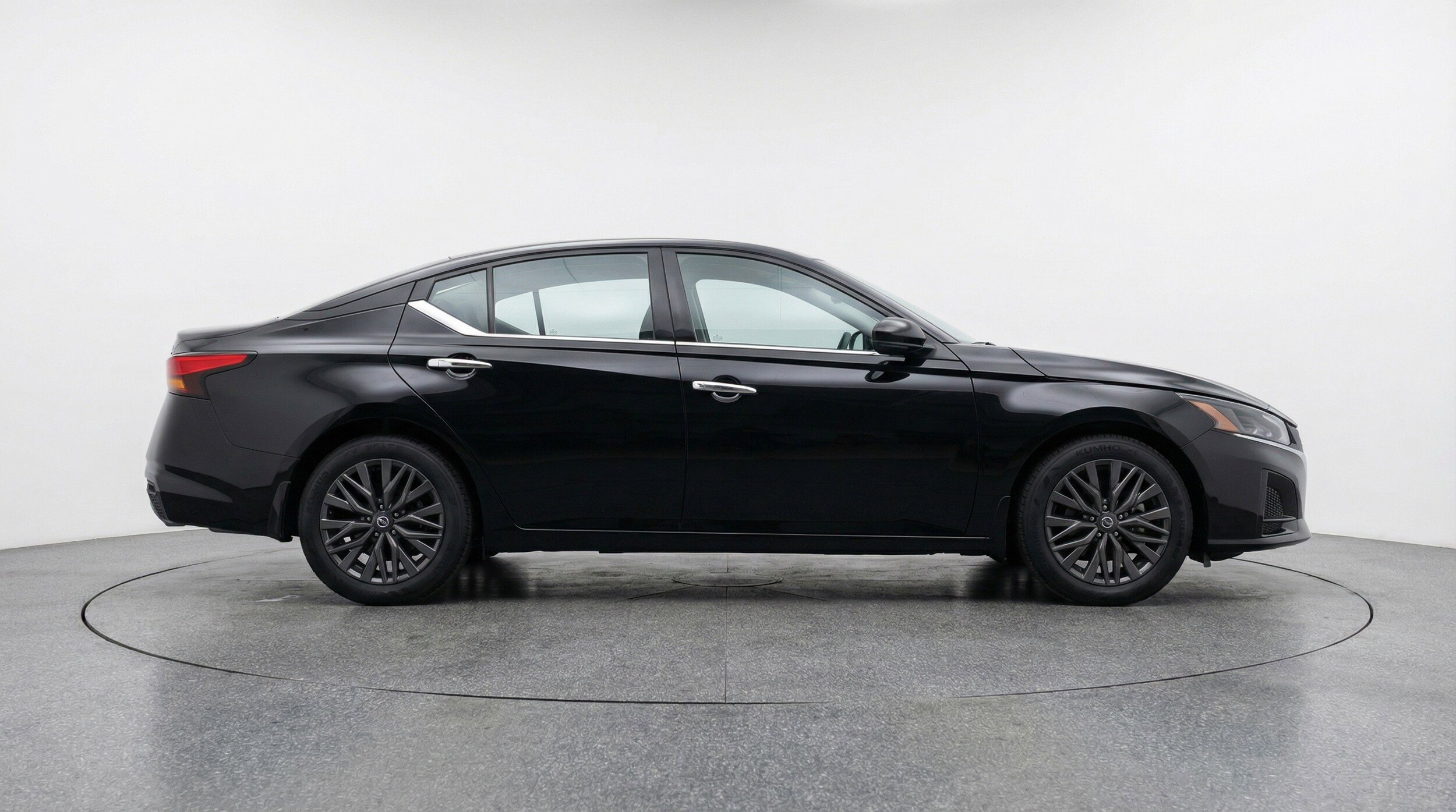 Thumbnail: 2025 Nissan Altima - 11
