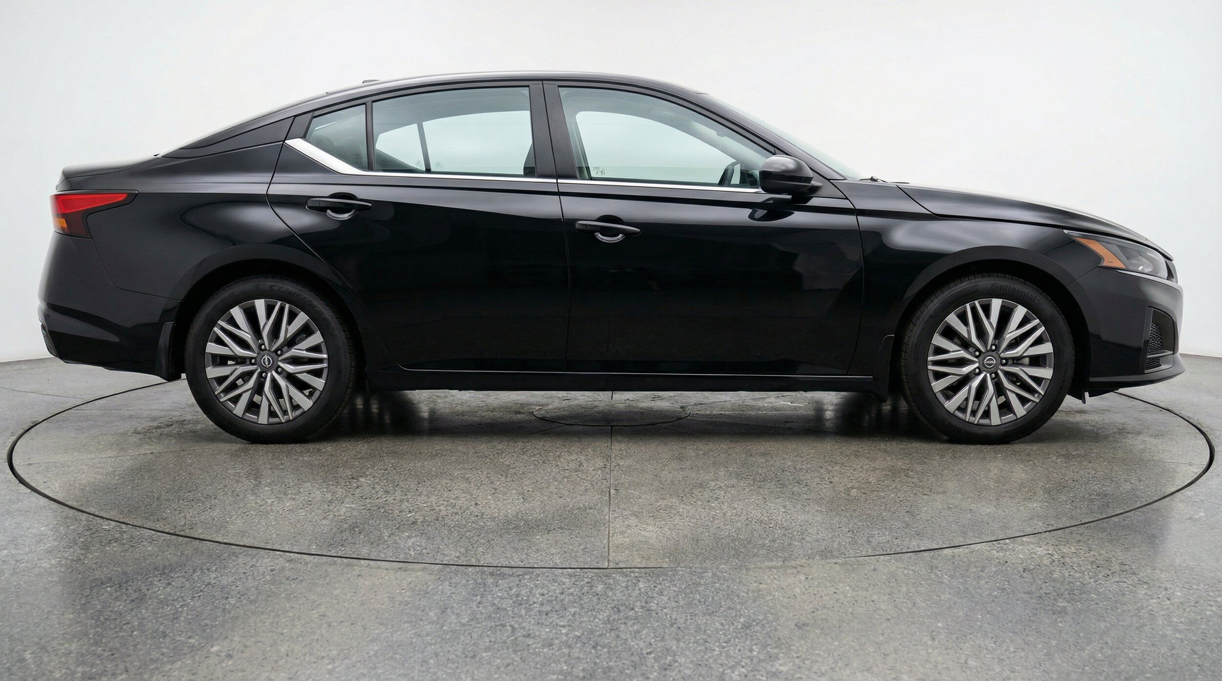 Thumbnail: 2025 Nissan Altima - 11