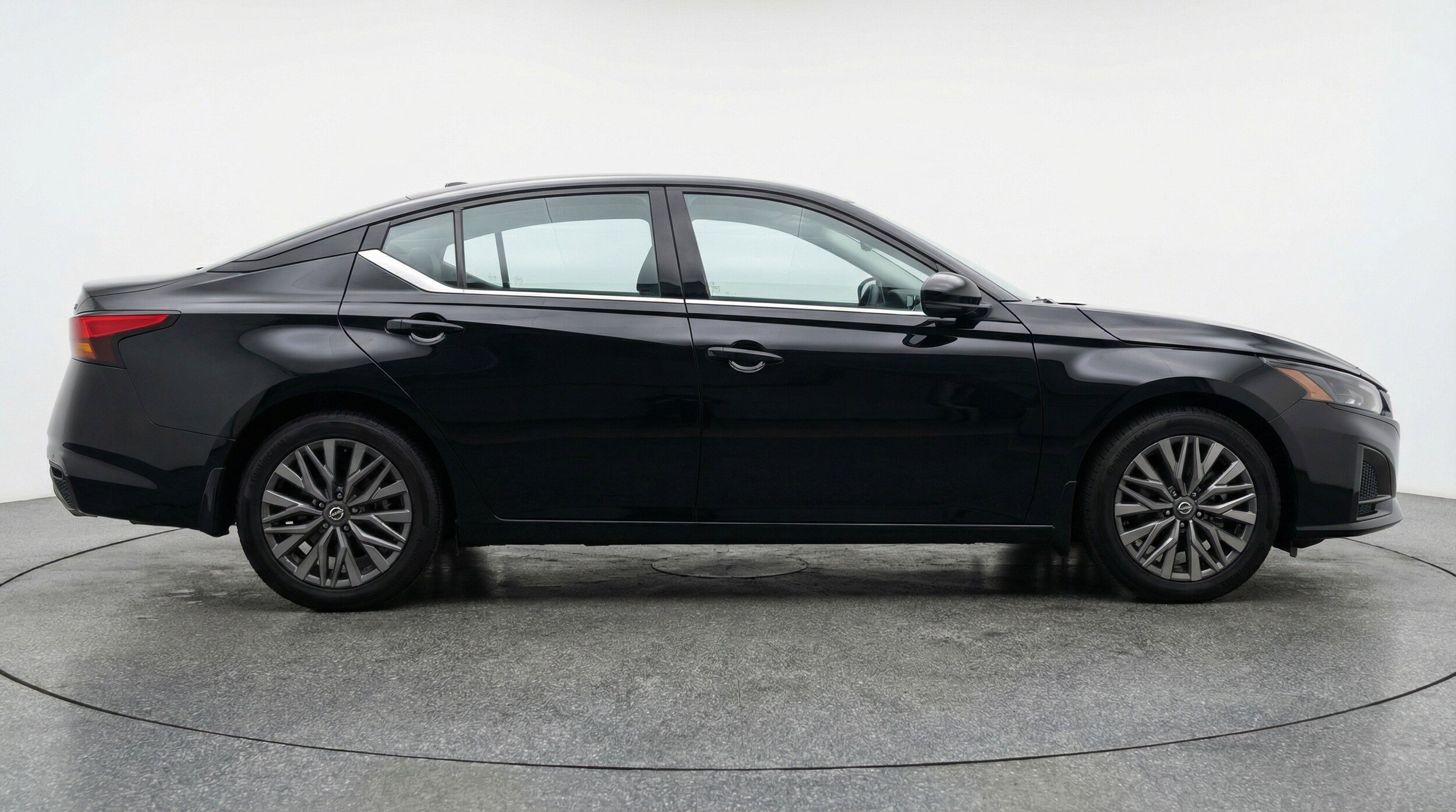 Thumbnail: 2025 Nissan Altima - 11