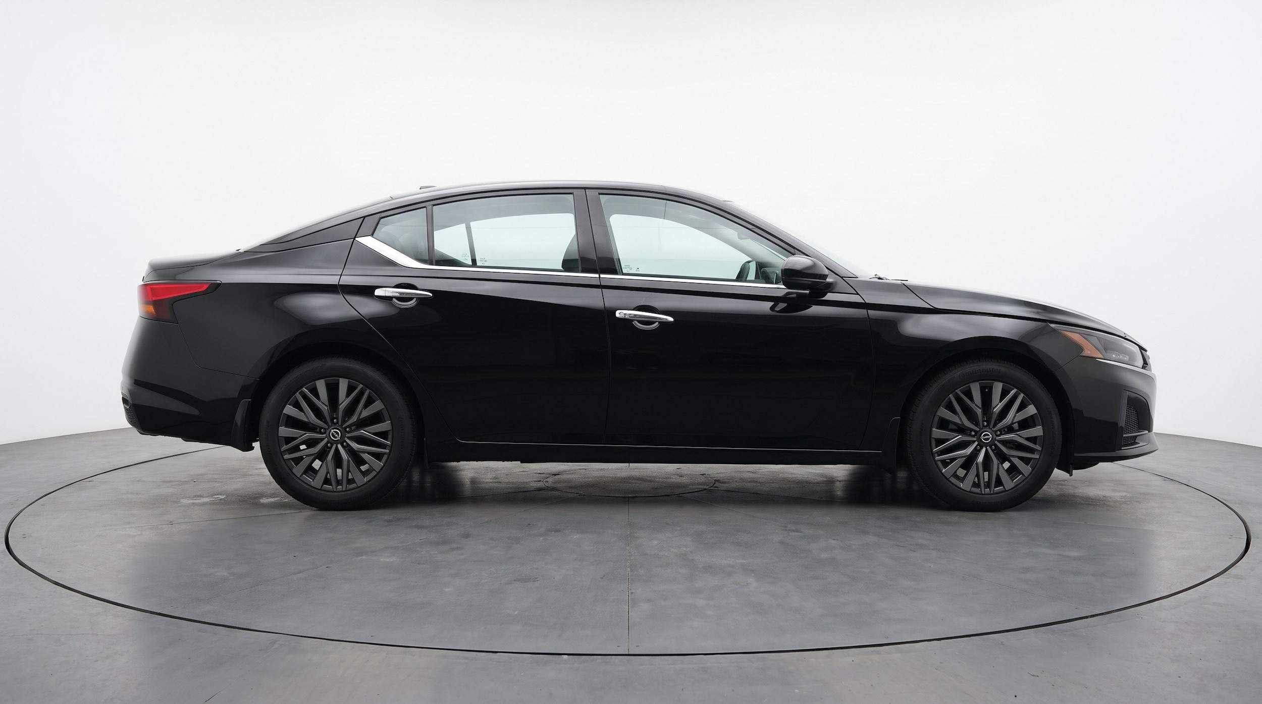 Thumbnail: 2025 Nissan Altima - 11