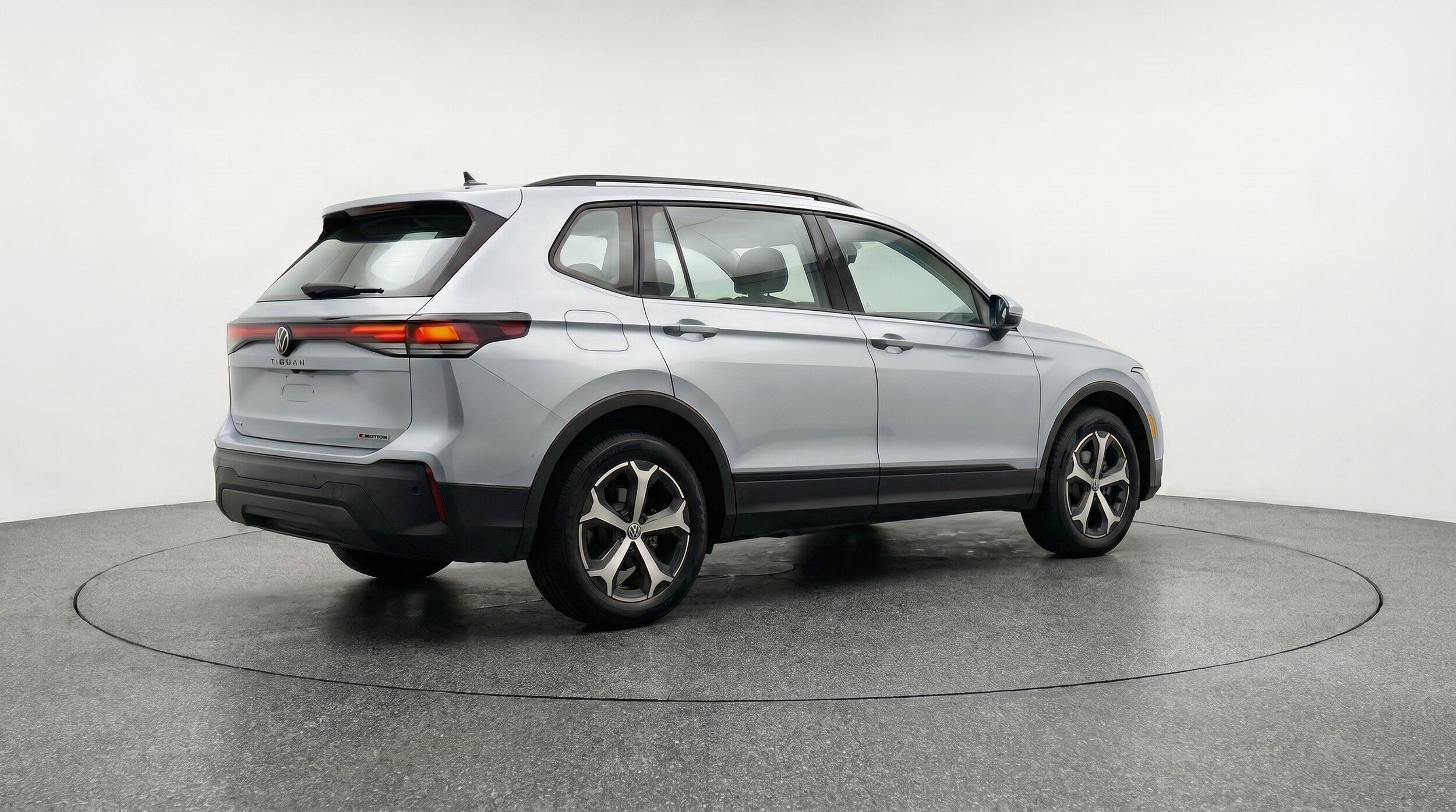 Thumbnail: 2026 Volkswagen Tiguan - 9