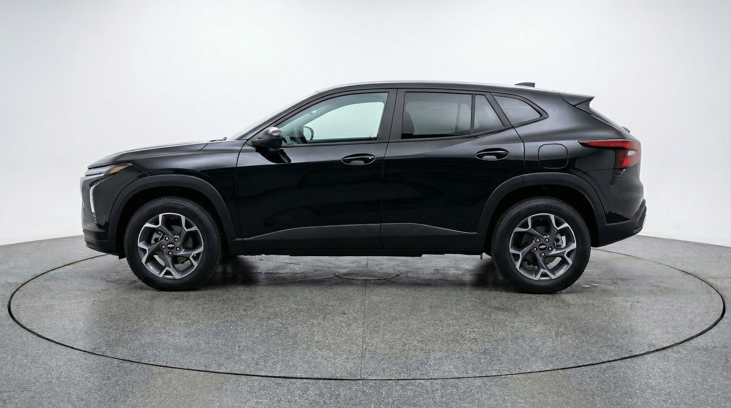 Thumbnail: 2025 Chevrolet Trax - 5