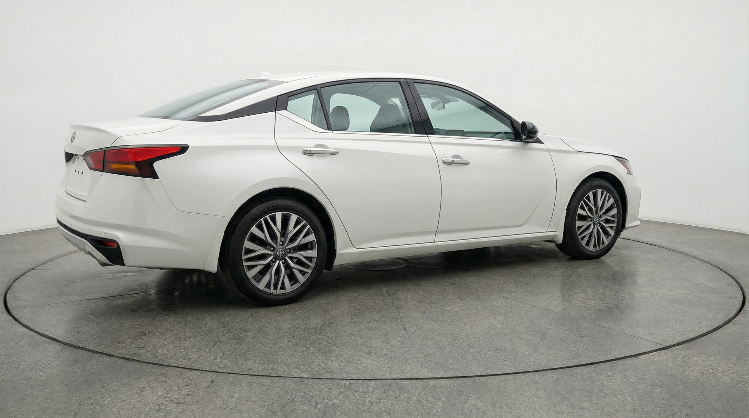 Thumbnail: 2025 Nissan Altima - 7