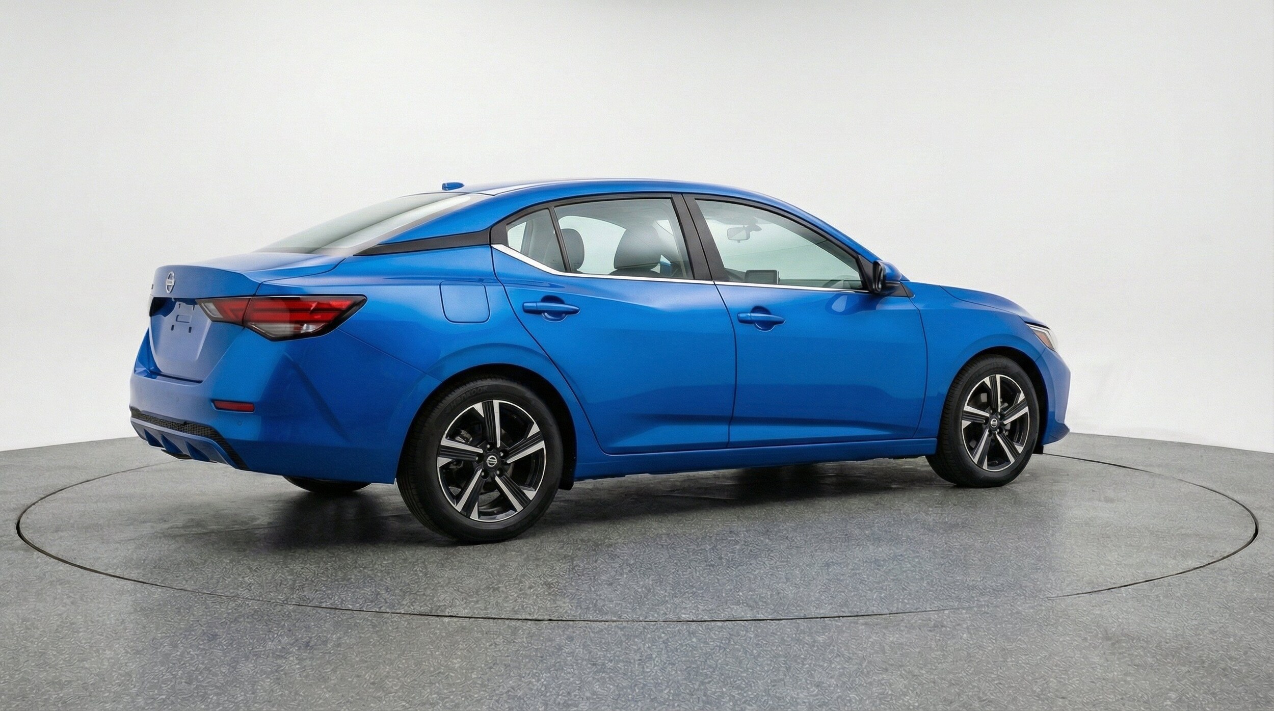 Thumbnail: 2025 Nissan Sentra - 9