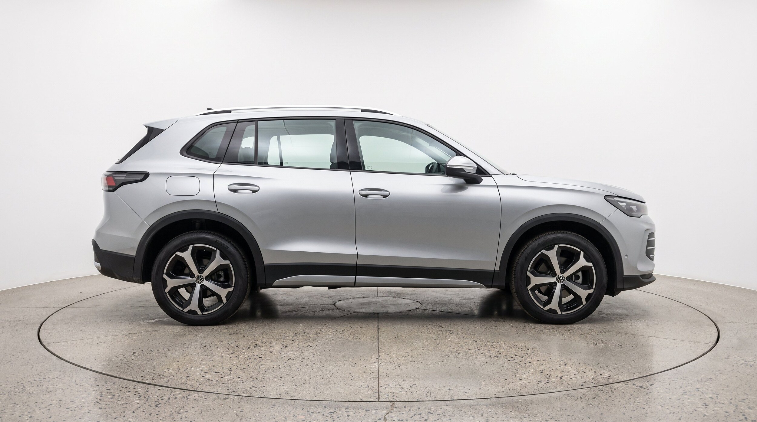 Thumbnail: 2026 Volkswagen Tiguan - 11