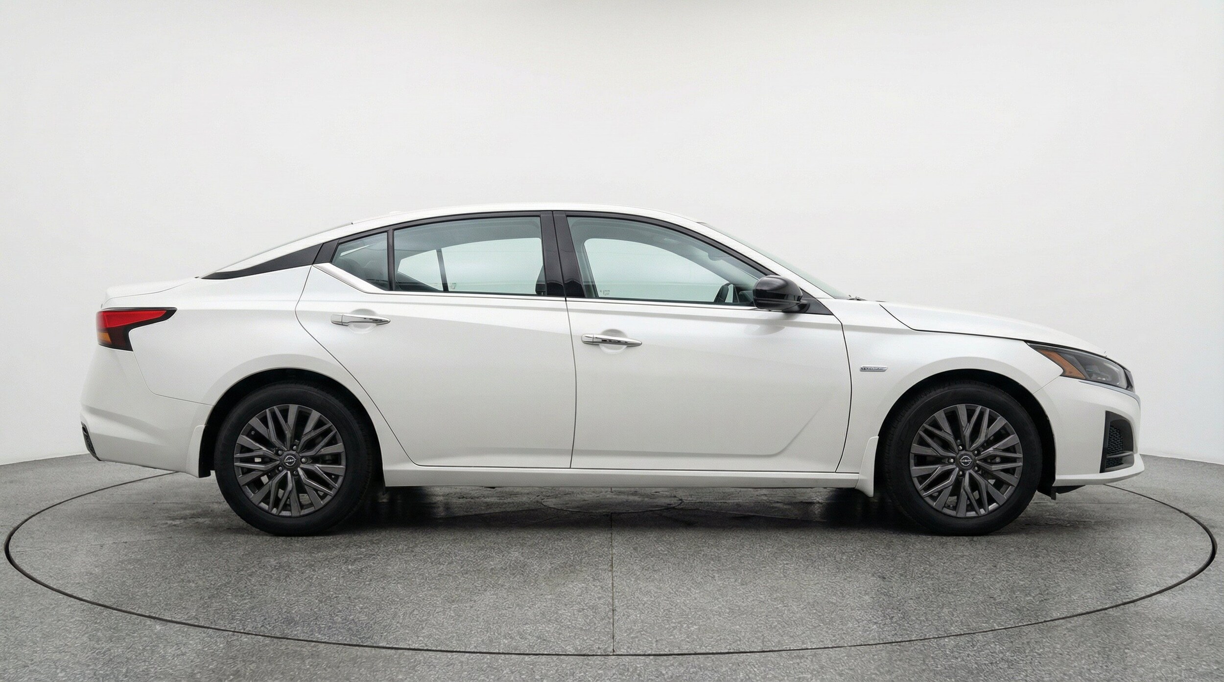 Thumbnail: 2025 Nissan Altima - 11