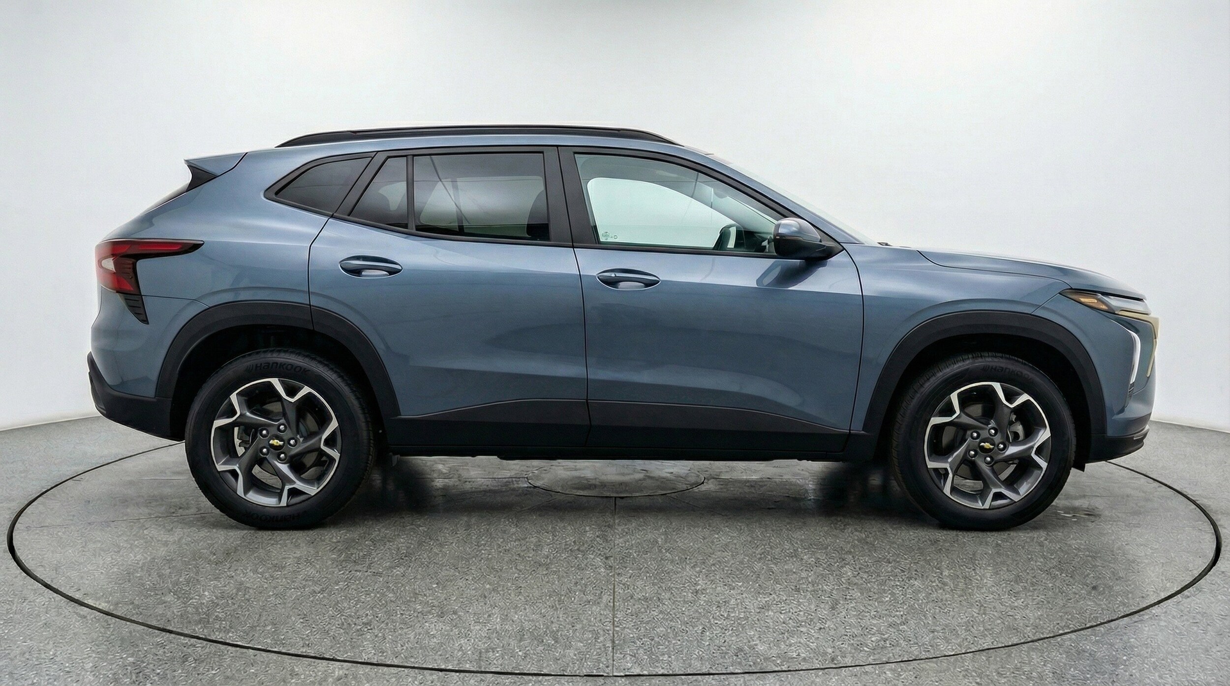 Thumbnail: 2025 Chevrolet Trax - 11