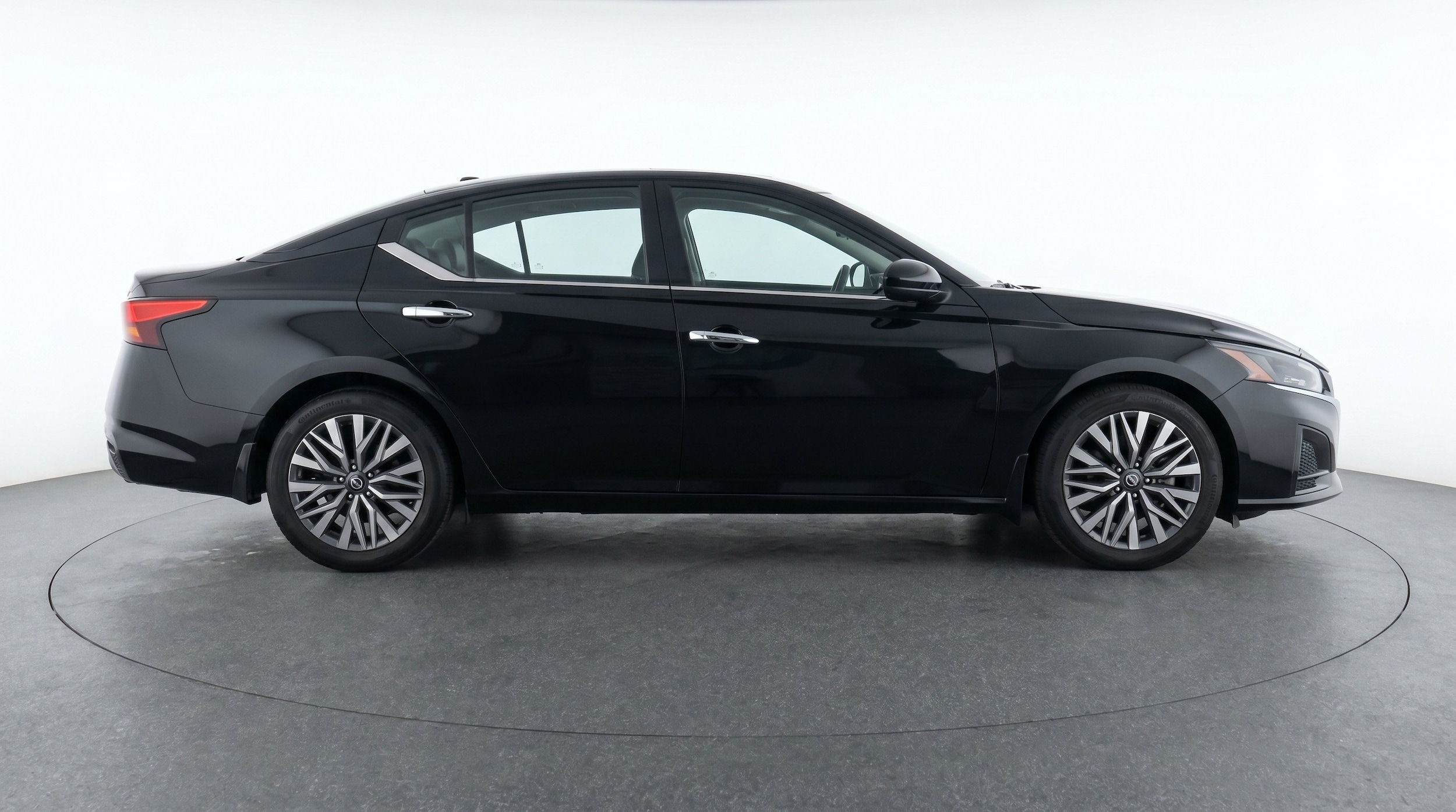 Thumbnail: 2025 Nissan Altima - 11