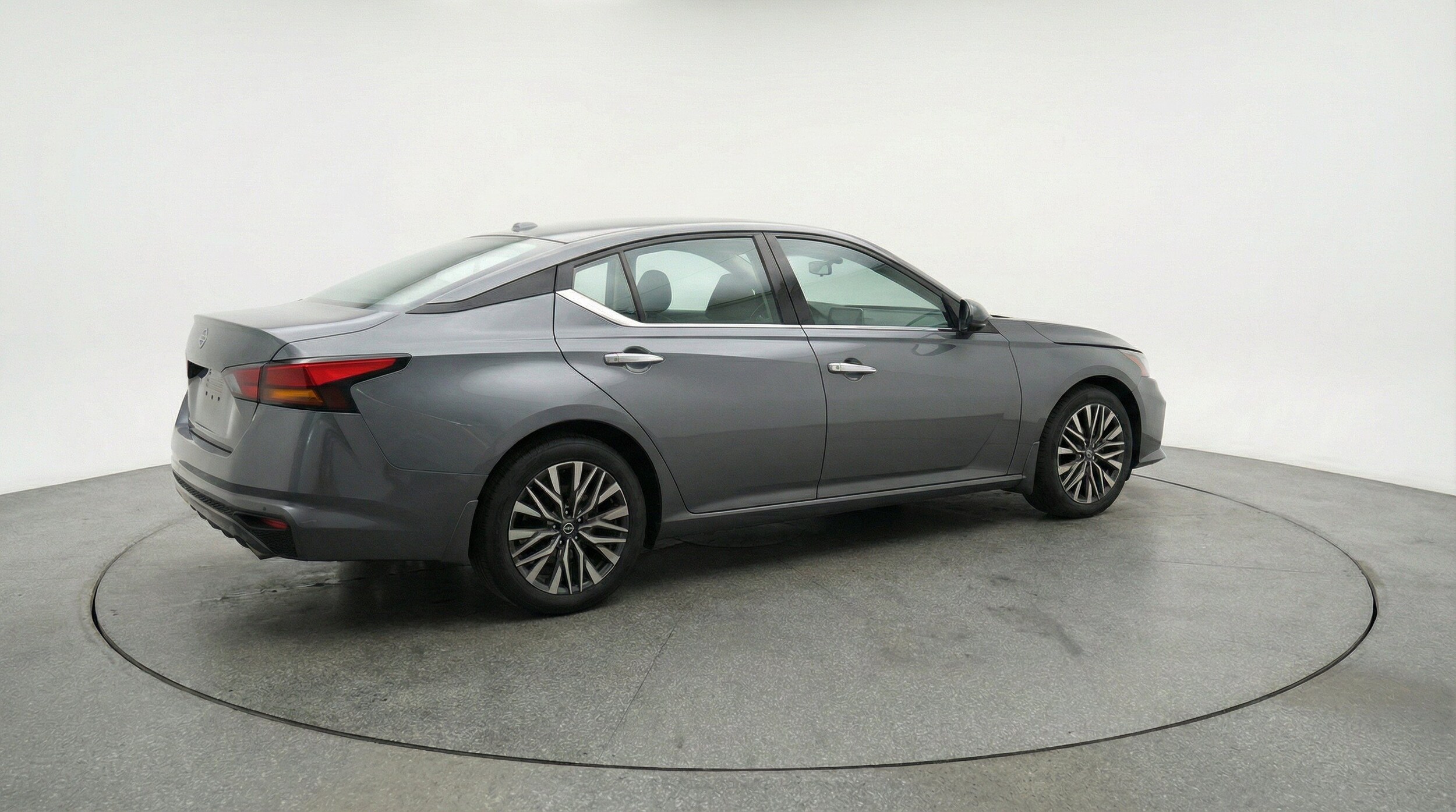 Thumbnail: 2025 Nissan Altima - 9