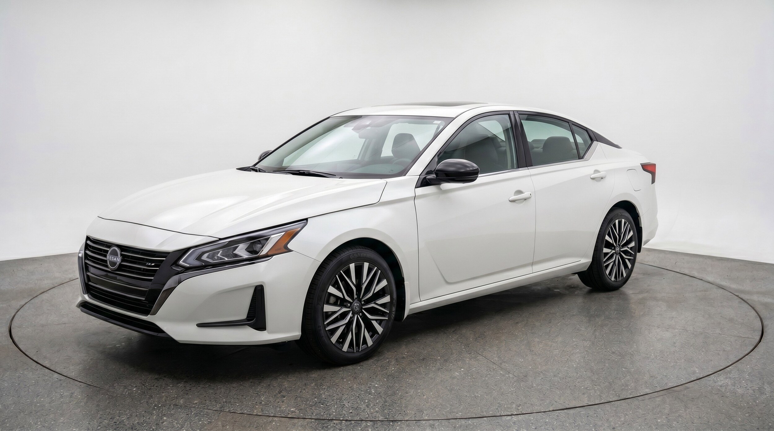 Thumbnail: 2025 Nissan Altima - 3