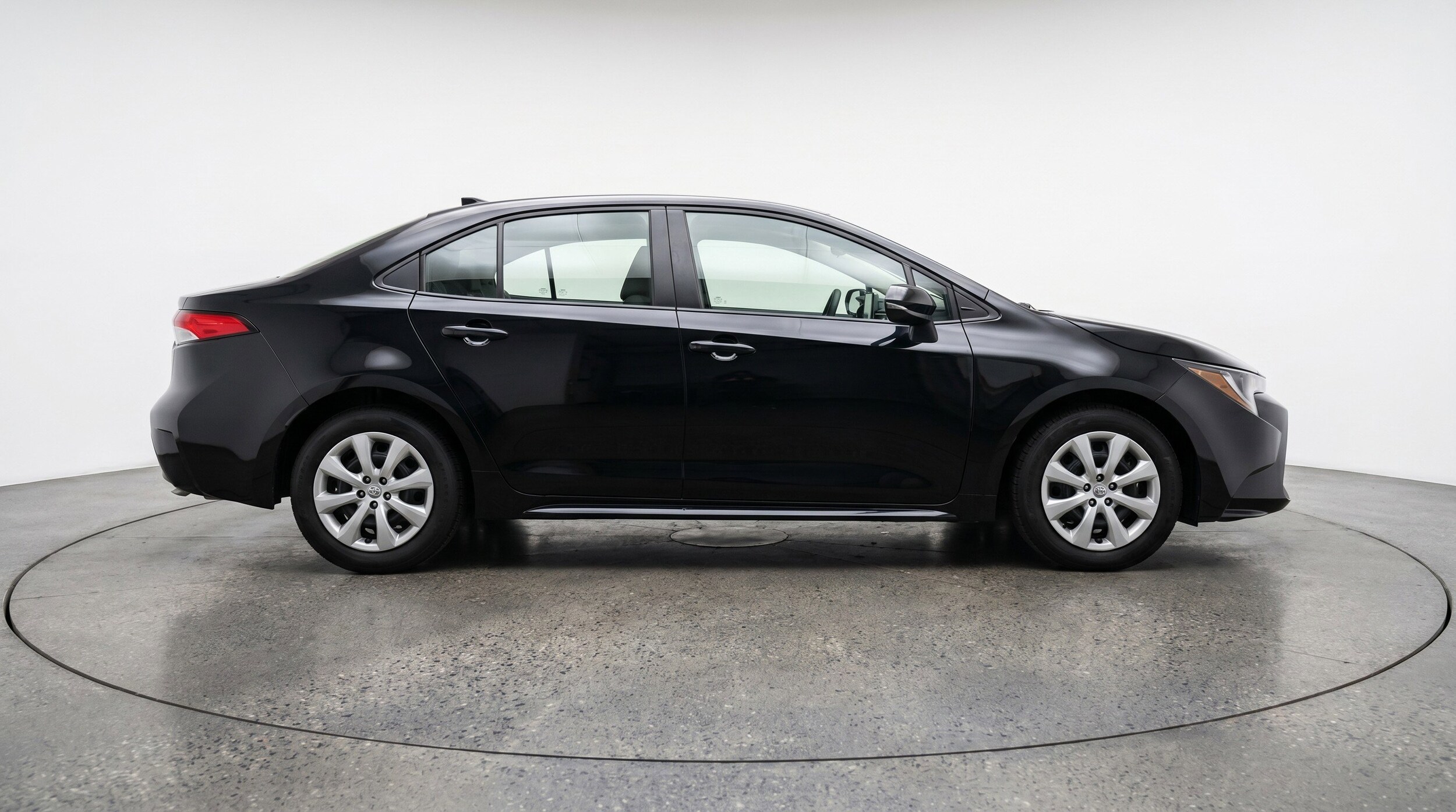 Thumbnail: 2025 Toyota Corolla - 11