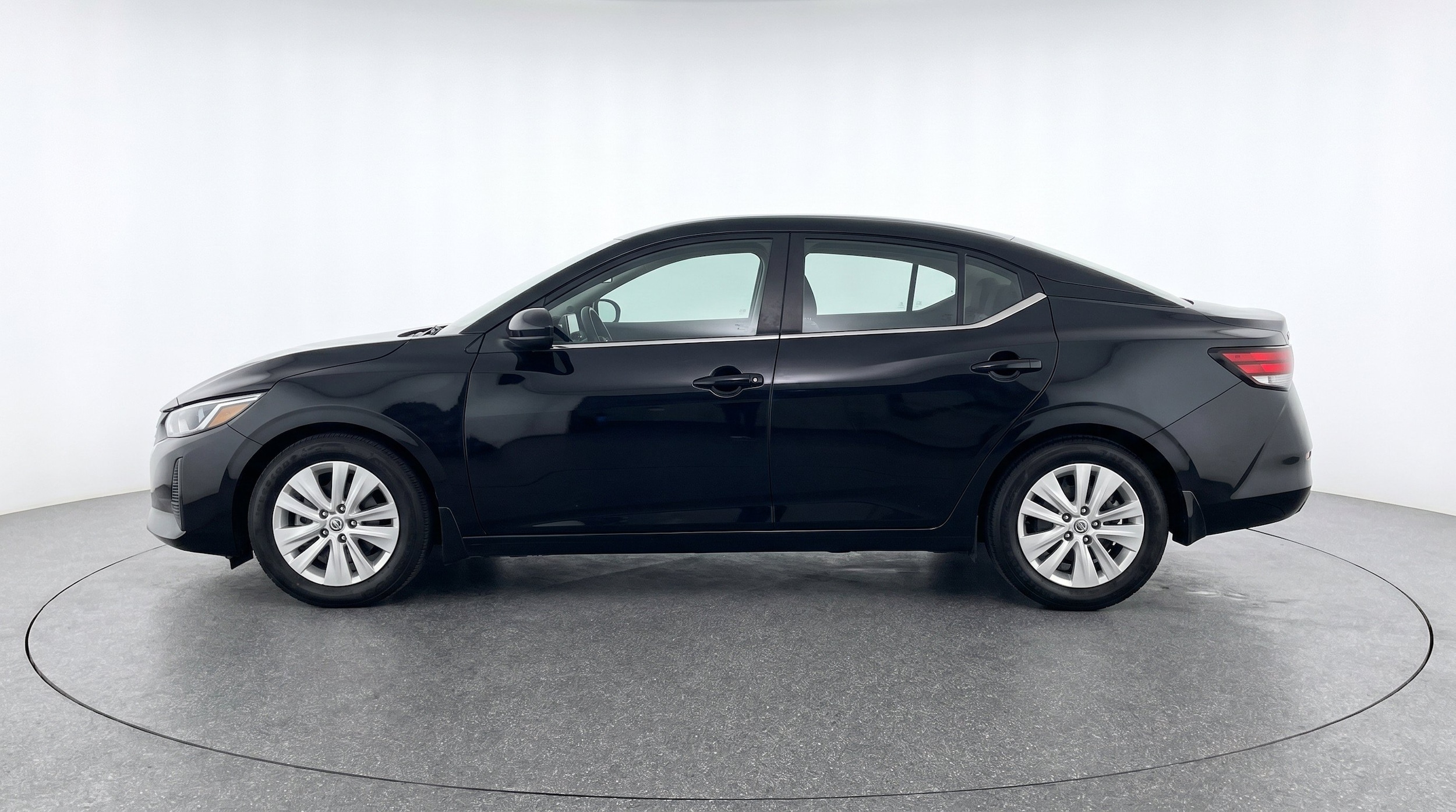 Thumbnail: 2025 Nissan Sentra - 5