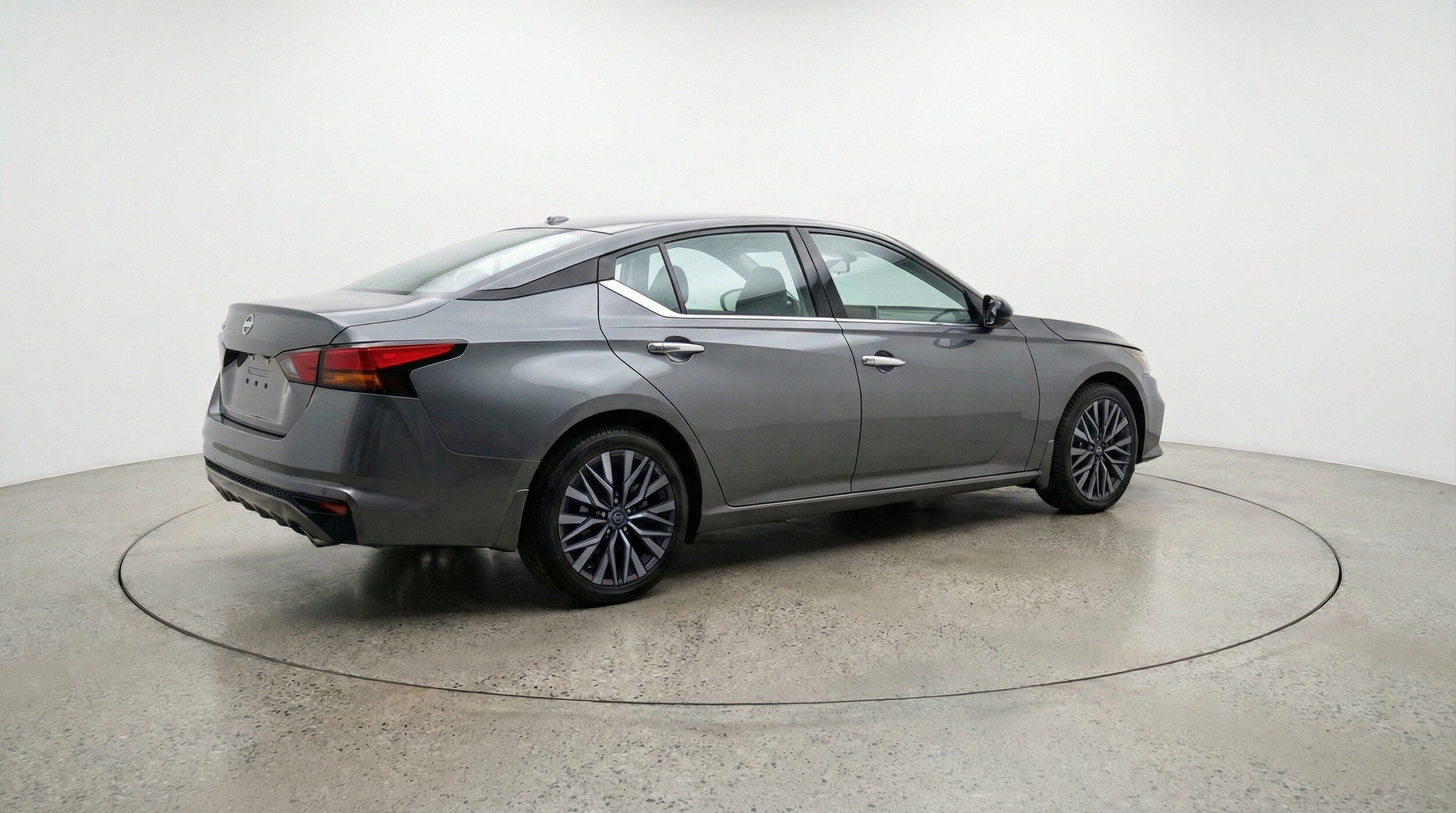 Thumbnail: 2025 Nissan Altima - 9