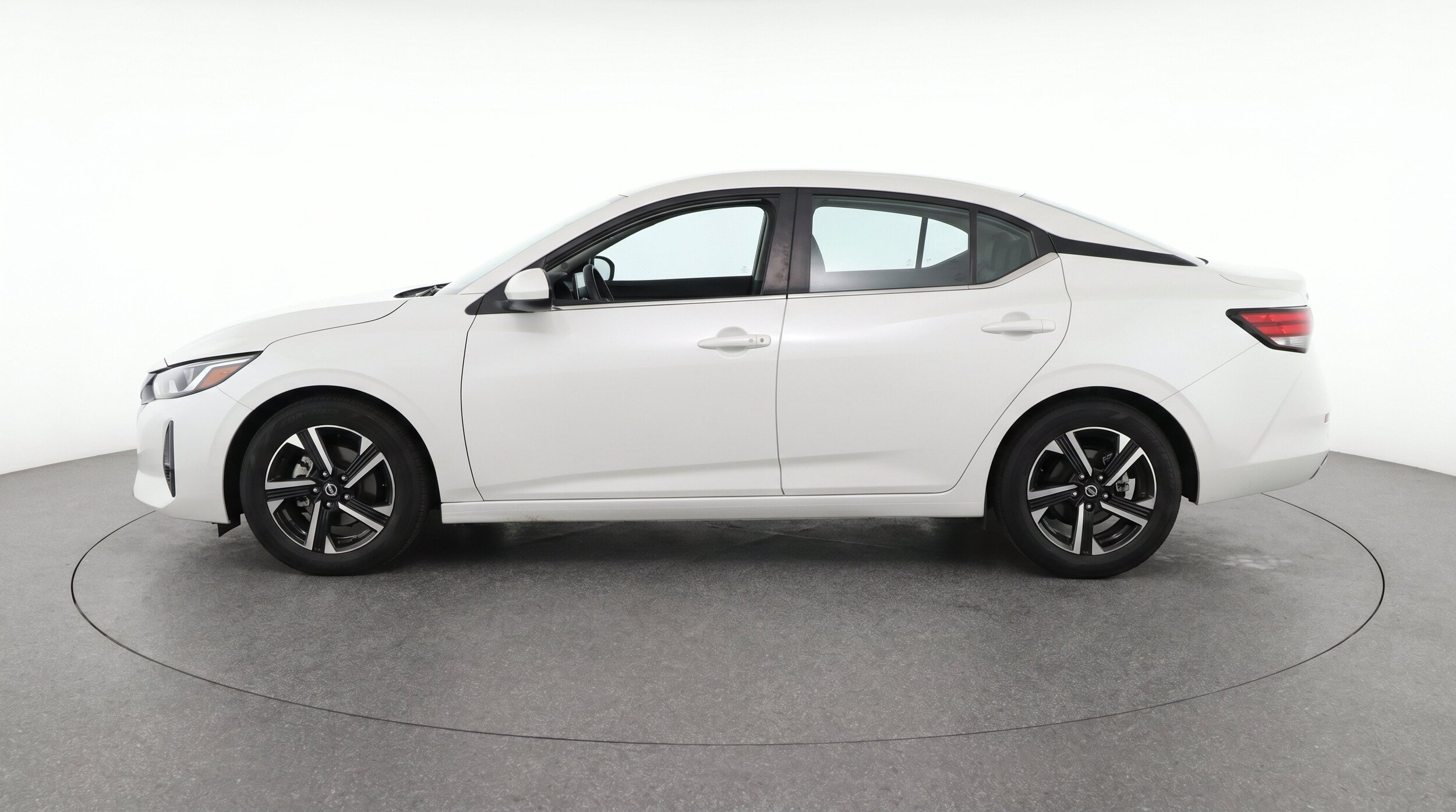 Thumbnail: 2025 Nissan Sentra - 5