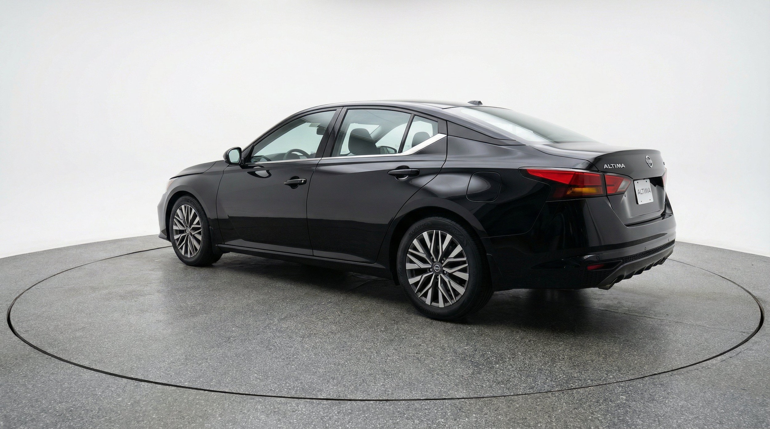 Thumbnail: 2025 Nissan Altima - 6