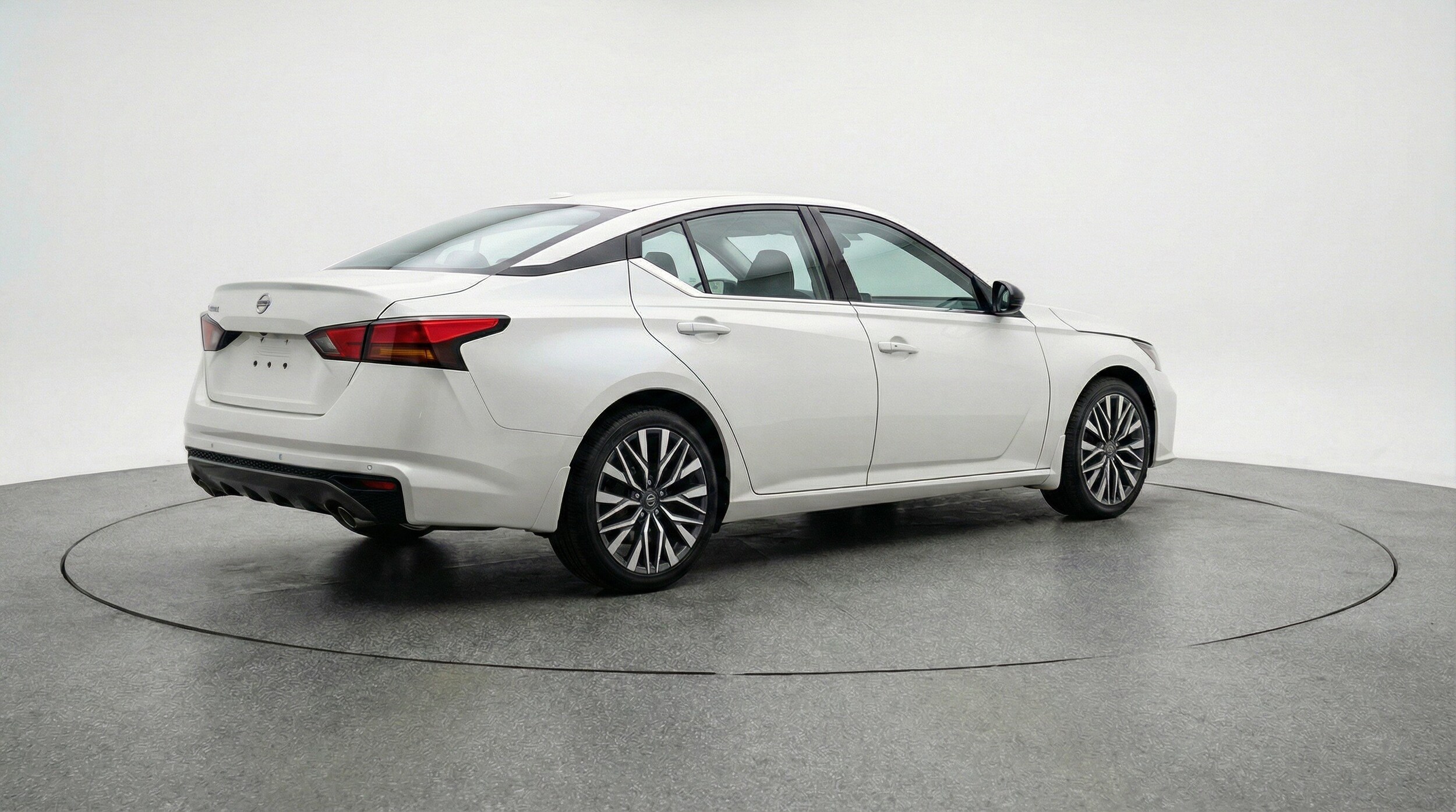 Thumbnail: 2025 Nissan Altima - 9