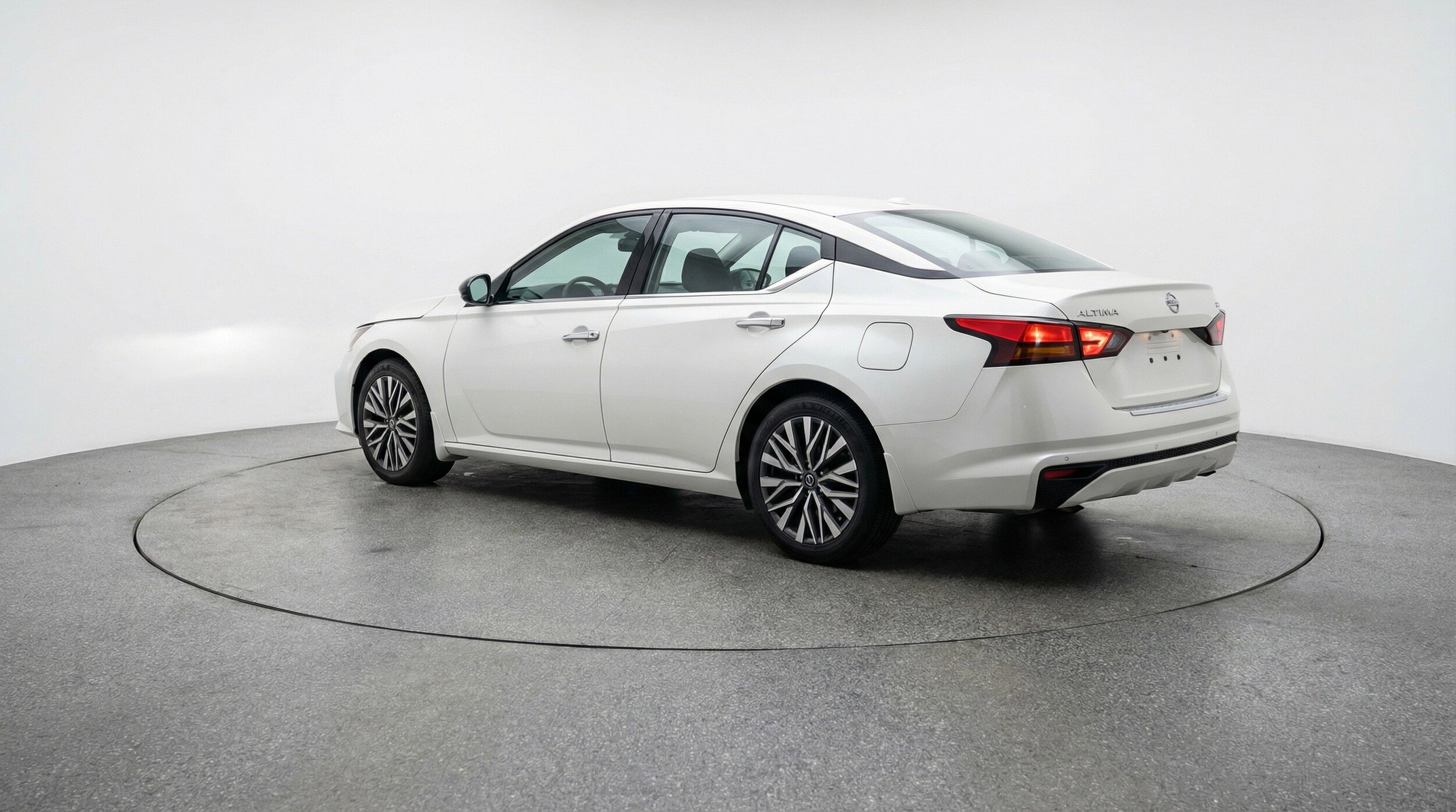 Thumbnail: 2025 Nissan Altima - 6
