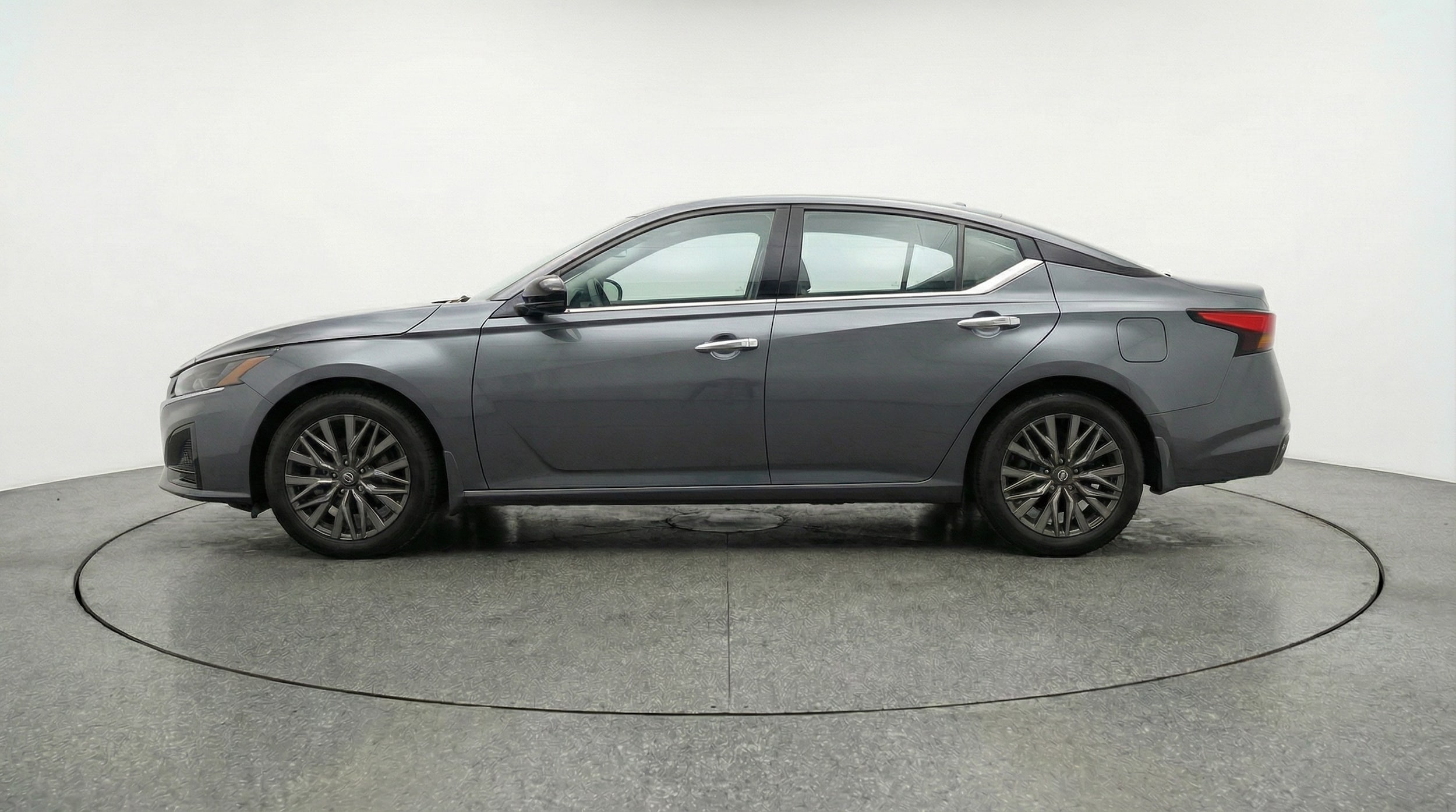 Thumbnail: 2025 Nissan Altima - 4