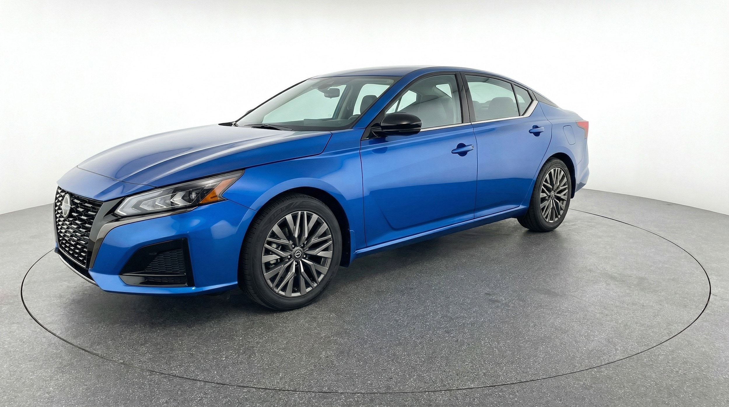 Thumbnail: 2025 Nissan Altima - 3