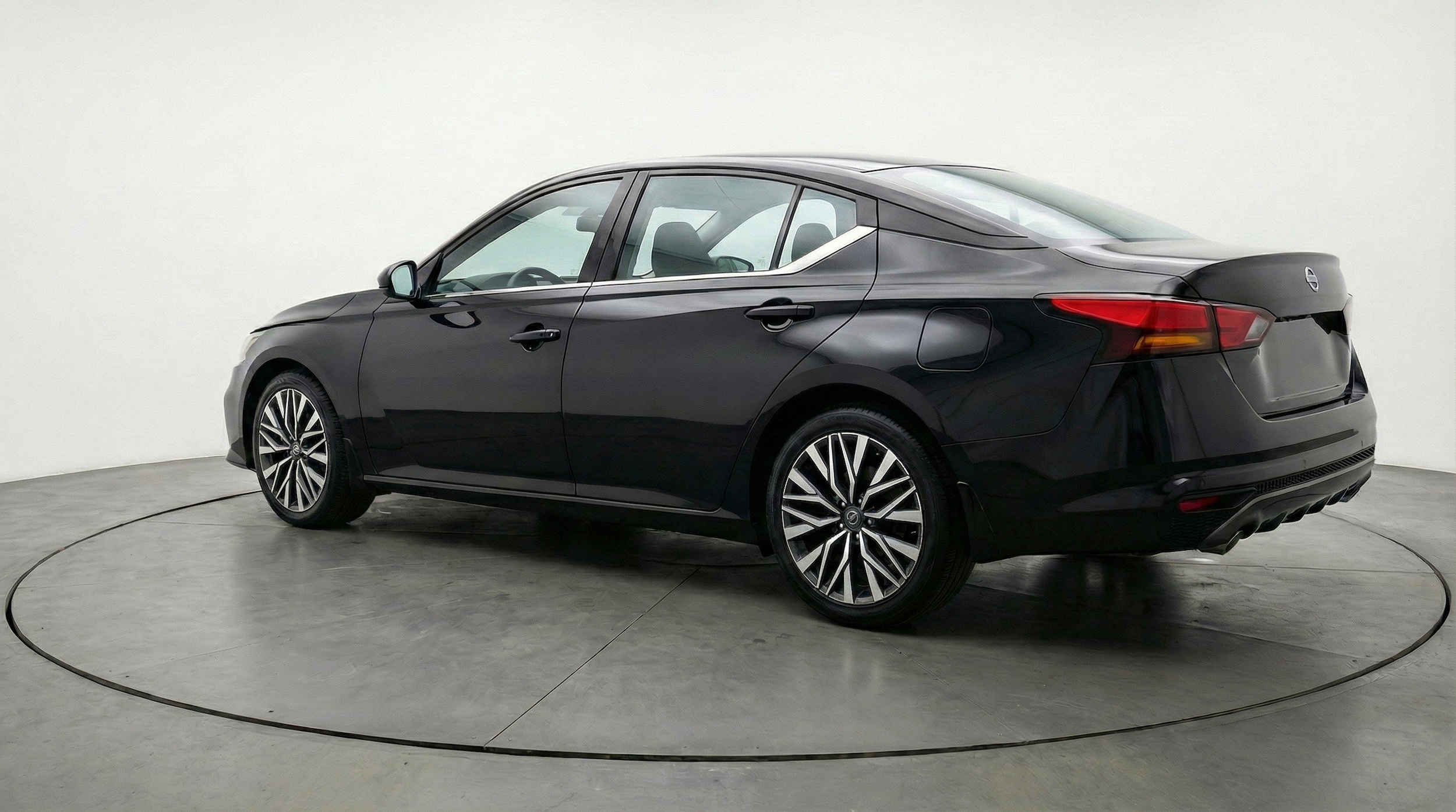 Thumbnail: 2025 Nissan Altima - 6