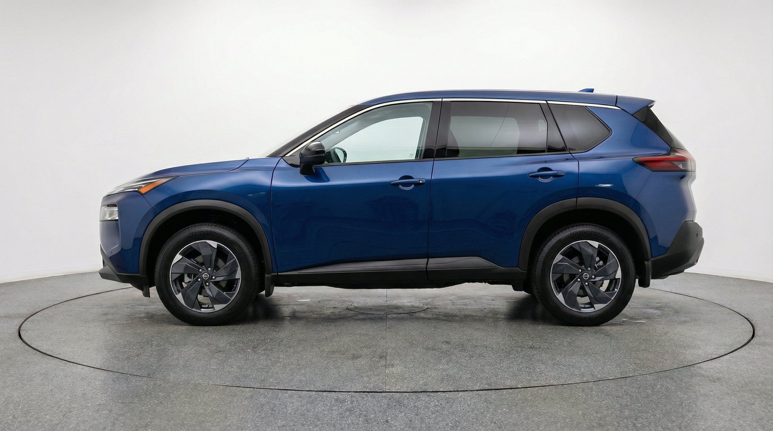 Thumbnail: 2025 Nissan Rogue - 5