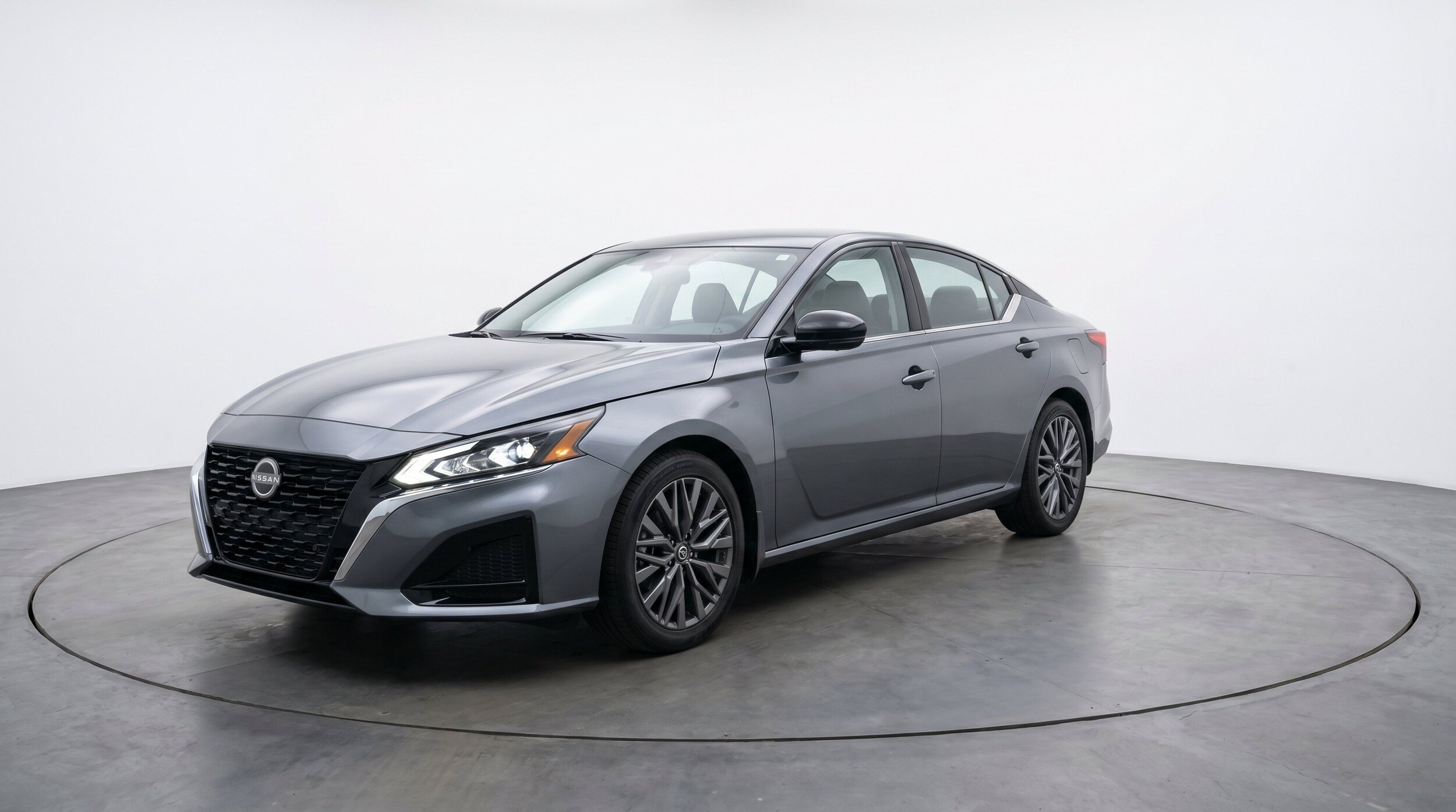 Thumbnail: 2025 Nissan Altima - 3
