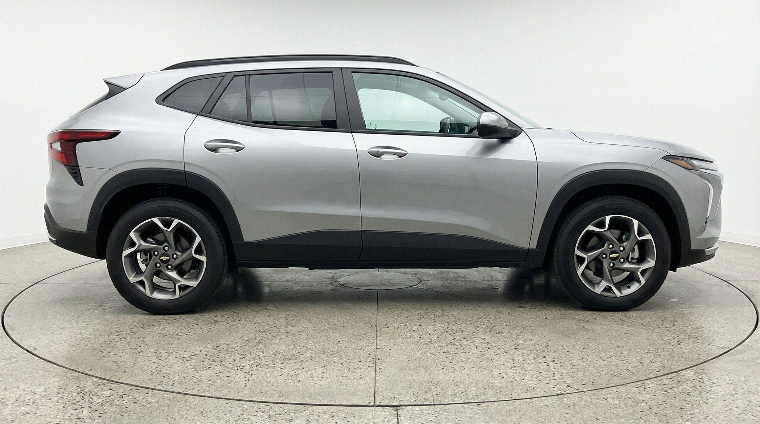 Thumbnail: 2025 Chevrolet Trax - 11