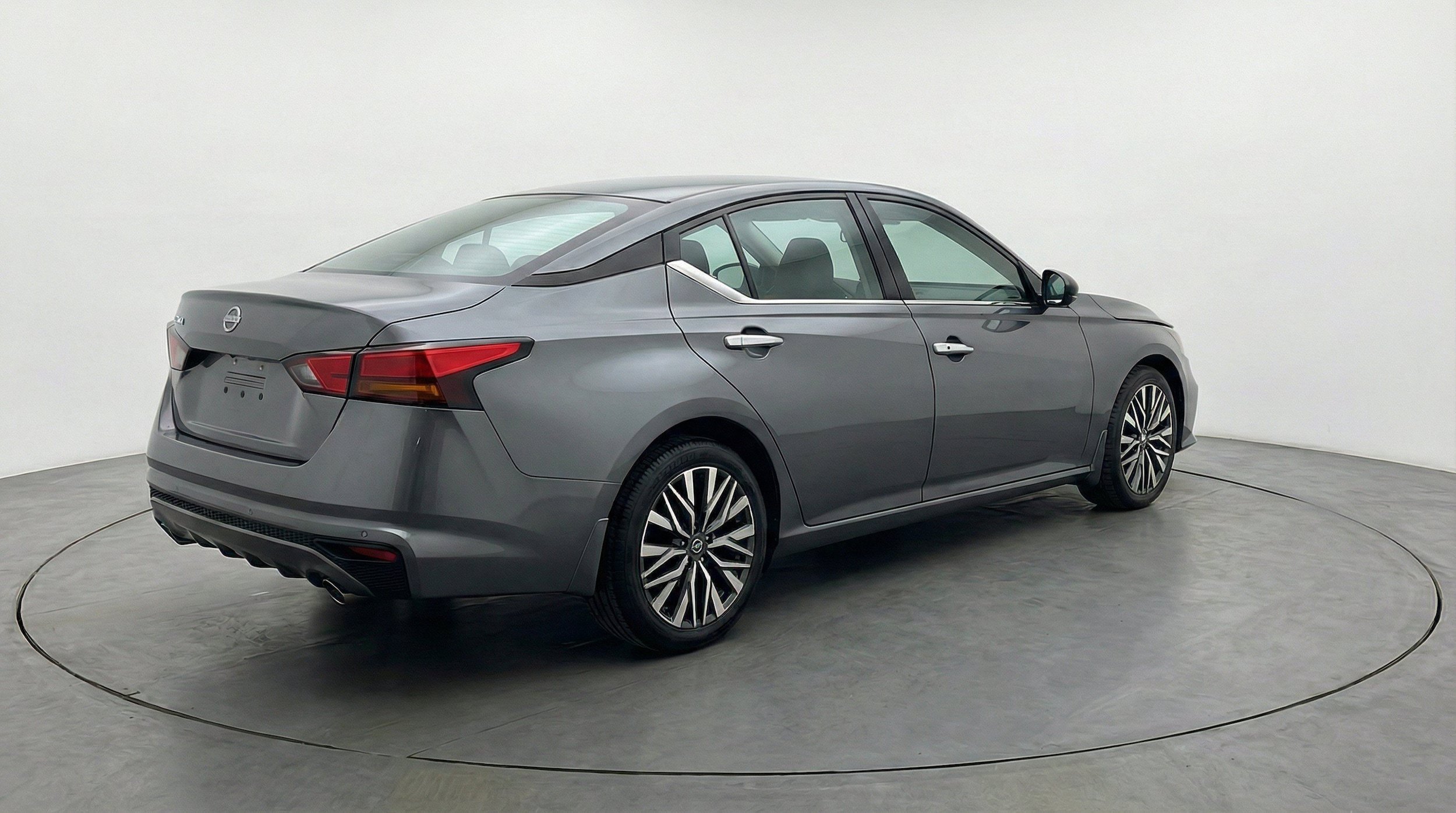 Thumbnail: 2025 Nissan Altima - 9