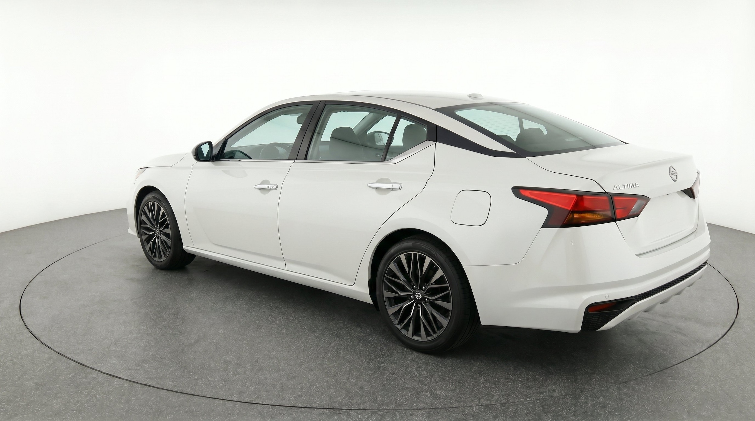 Thumbnail: 2025 Nissan Altima - 6