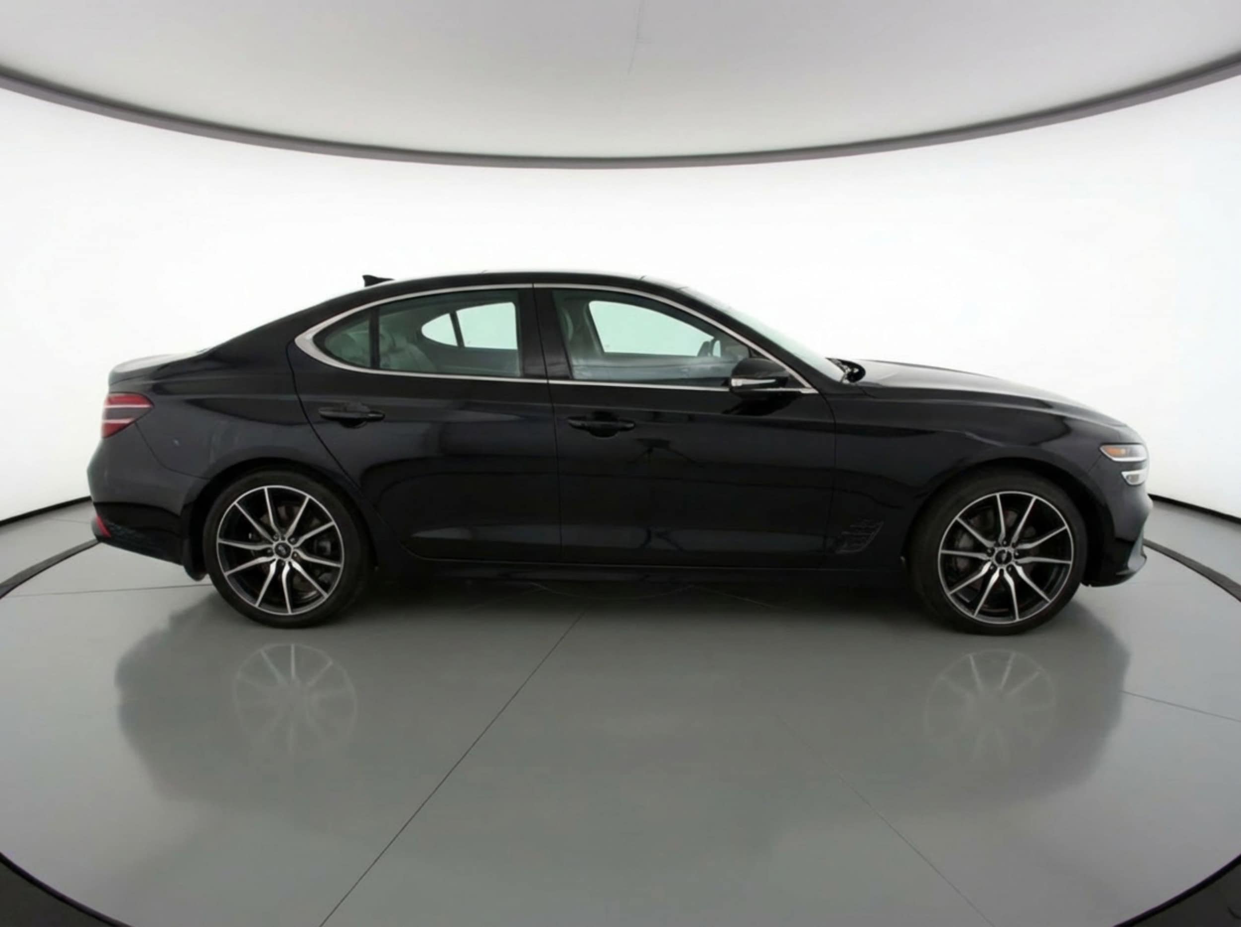 Thumbnail: 2025 Genesis G70 - 11