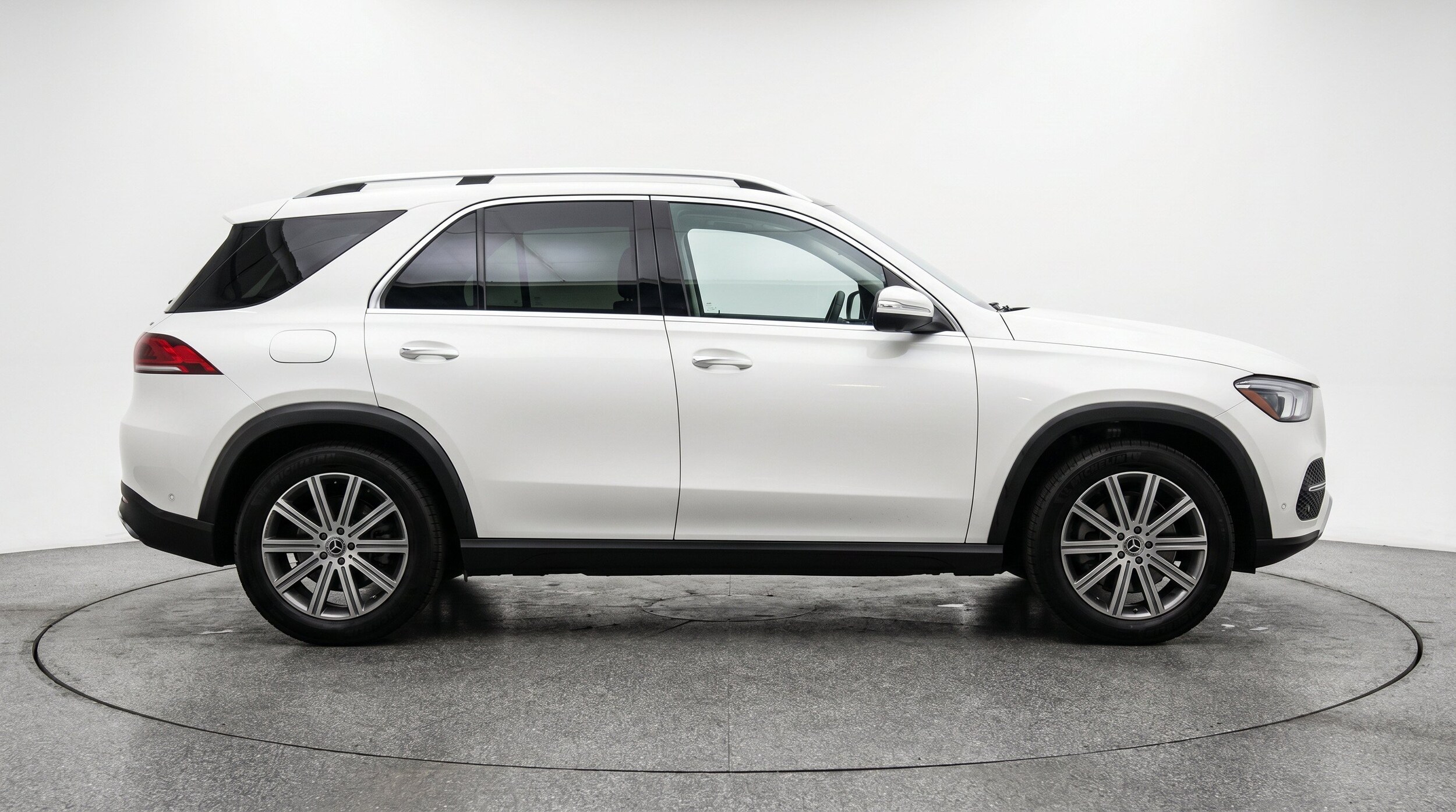 Thumbnail: 2026 Mercedes-Benz GLE - 11